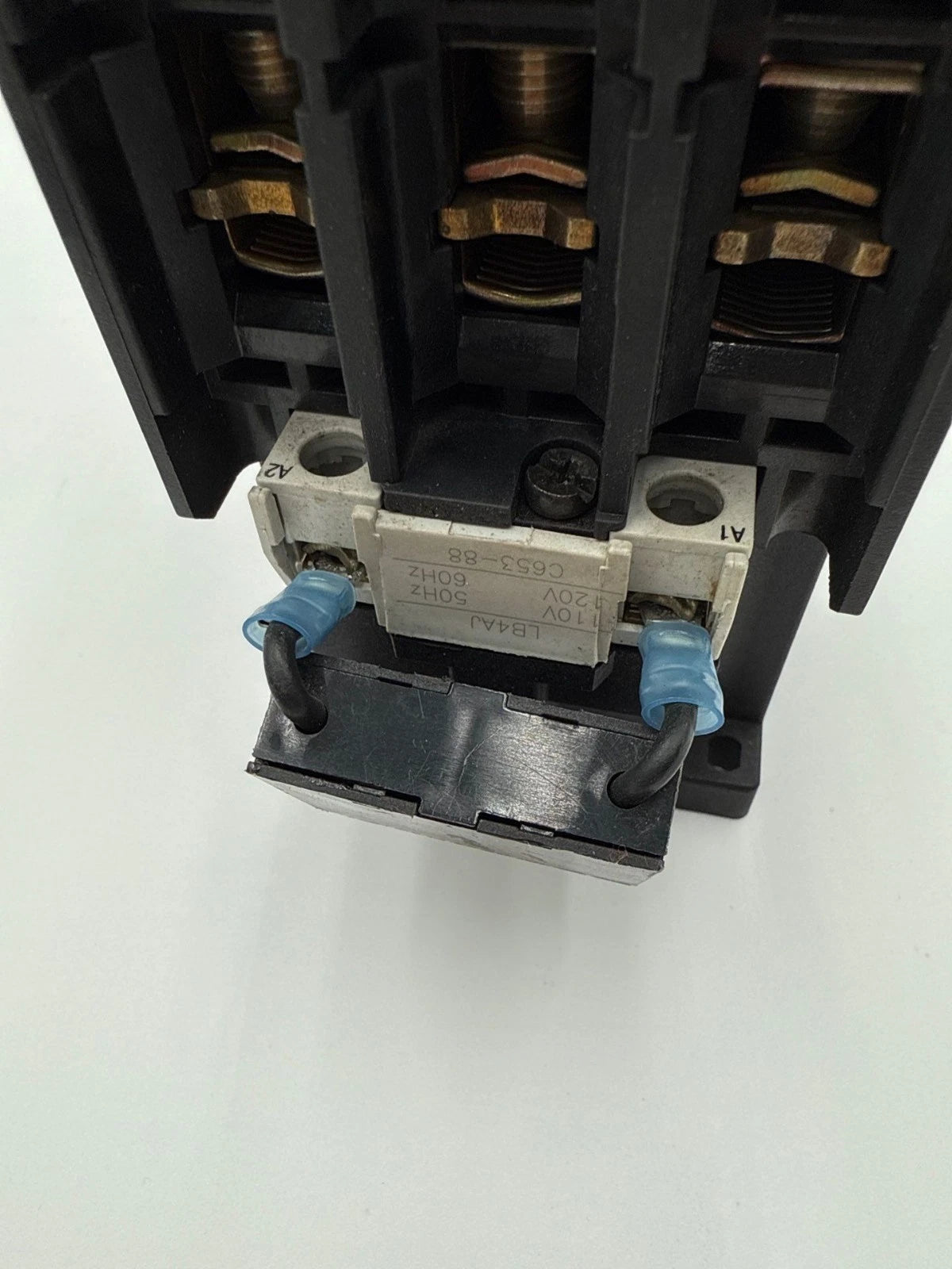 GE CL06A300M Contactor 80A 3P 600V 3PH 40HP Coil 110/120V Aux Contact BCLF01 Used