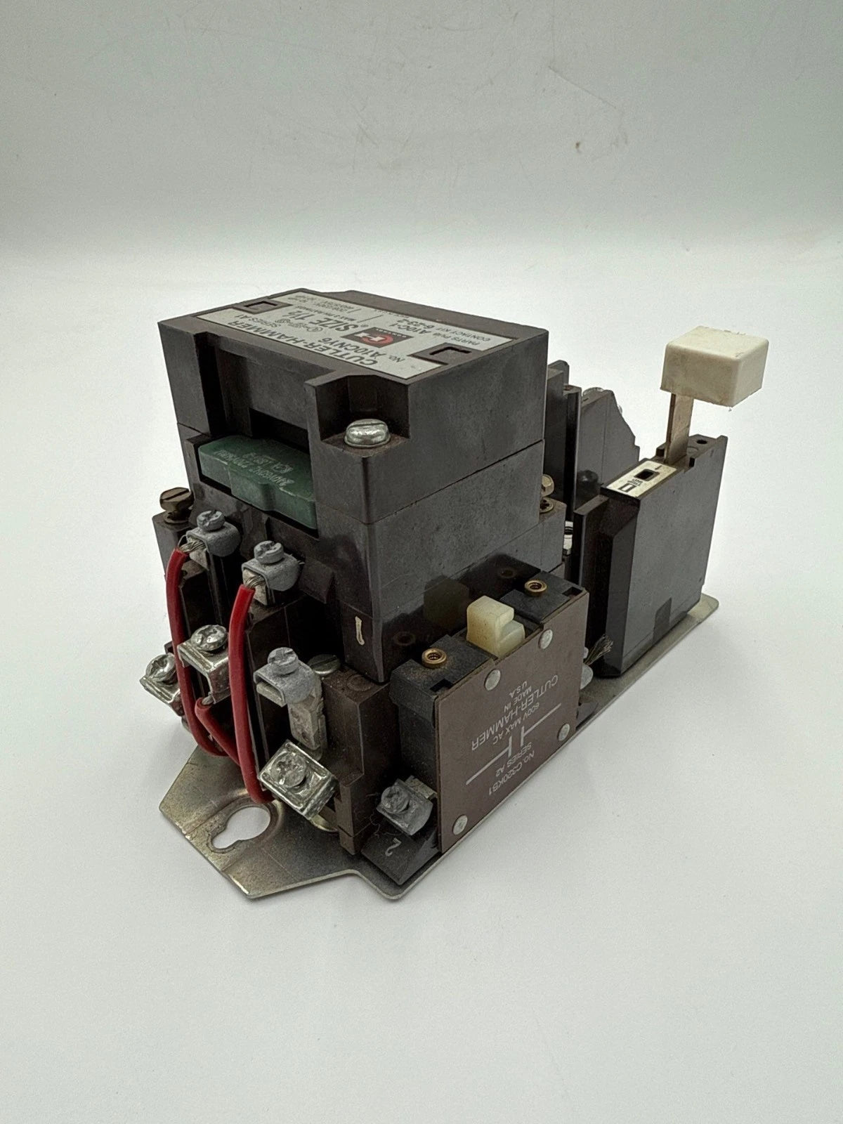 Cutler Hammer A10CNY6 Starter NEMA Size 1.5 1-1/2 10HP 3P 600V Coil 220/240V Used