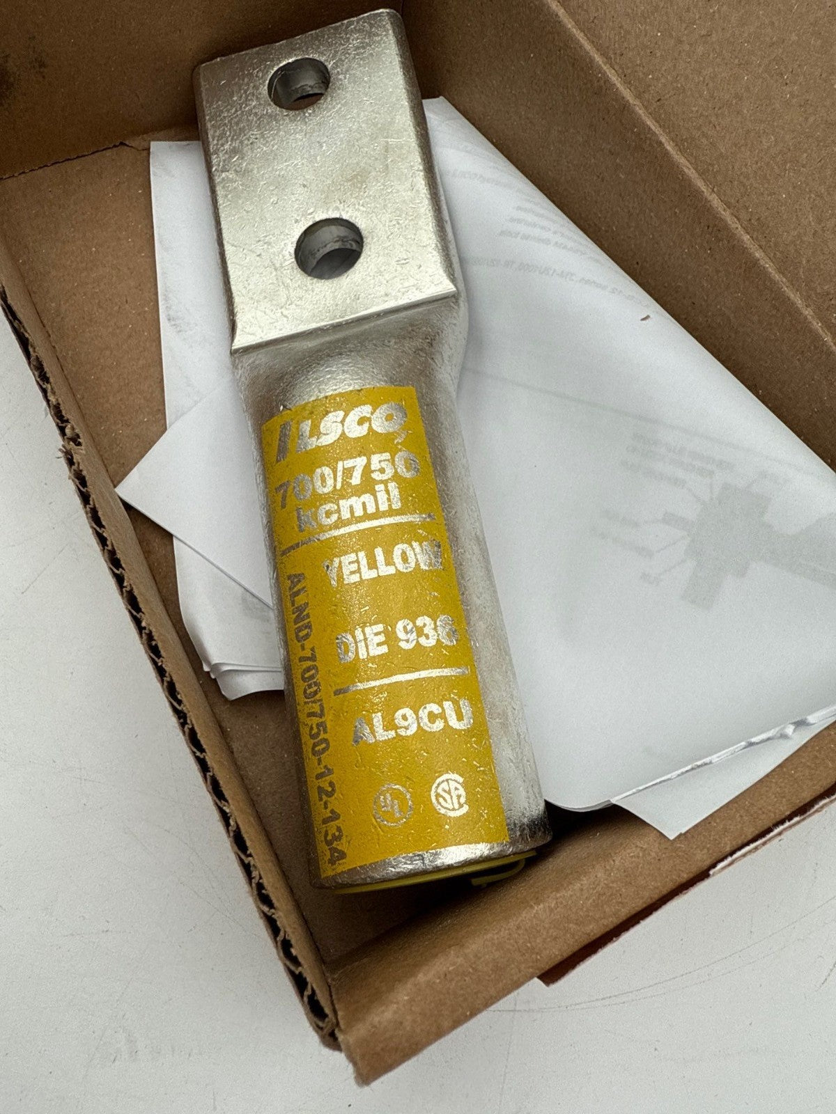 Ilsco ALND-700/750-12-134 Compression Connector Lug Aluminum 700/750 KCMIL New