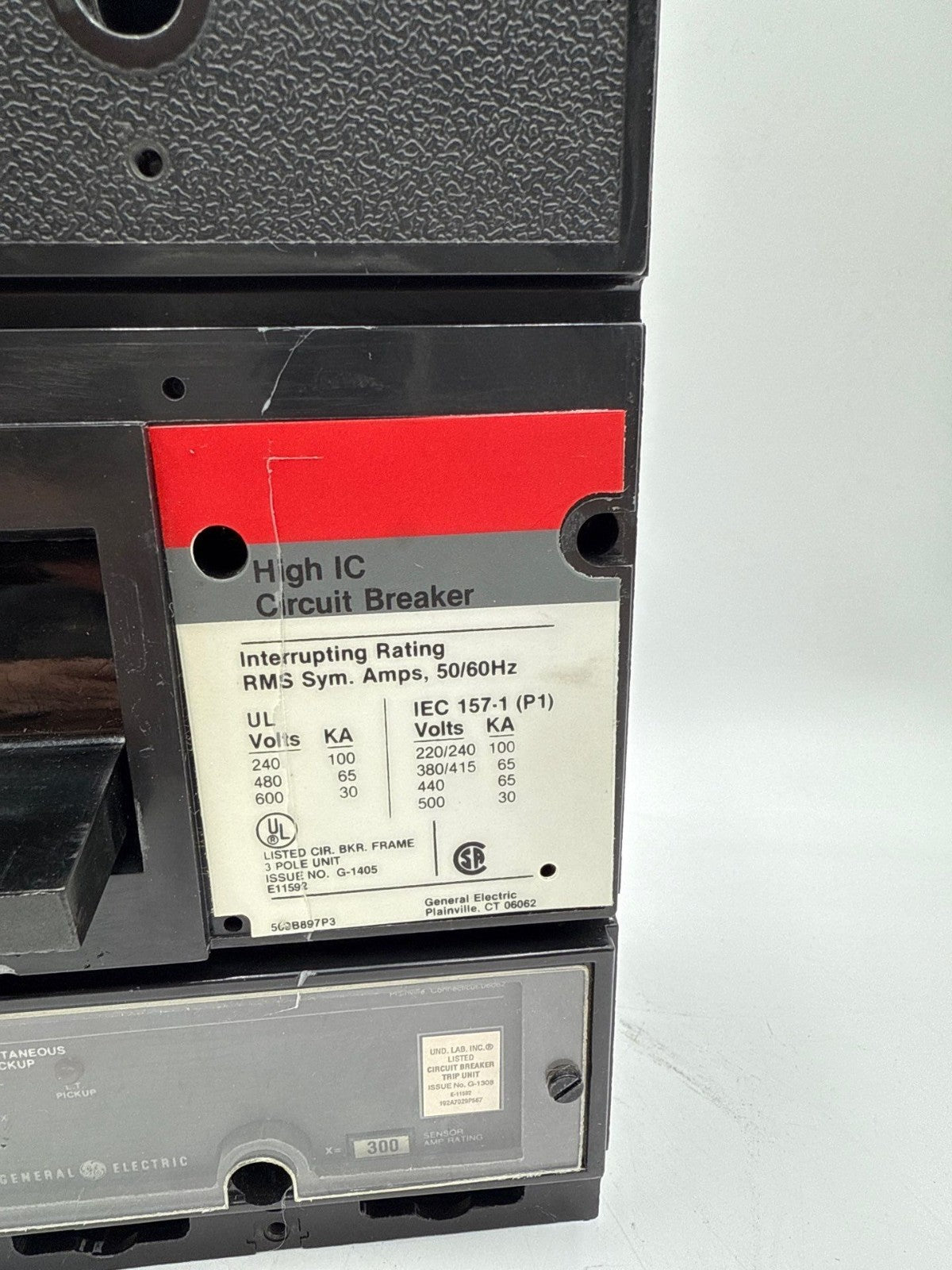 GE TJL4V2603 Circuit Breaker 300A 3P 600V 3PH TJL 300 Amp 3 Pole VersaTrip T4VT Used