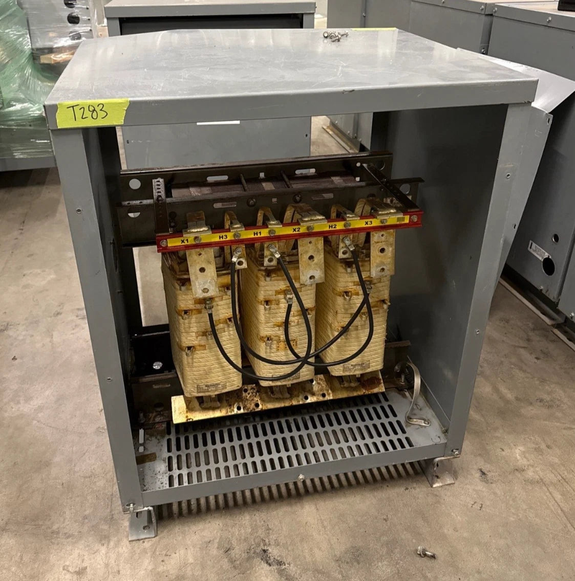 Square D 112.5KVA EE112T3H 3PH Transformer Pri 480V Sec 208Y/120V Indoor T283 Used