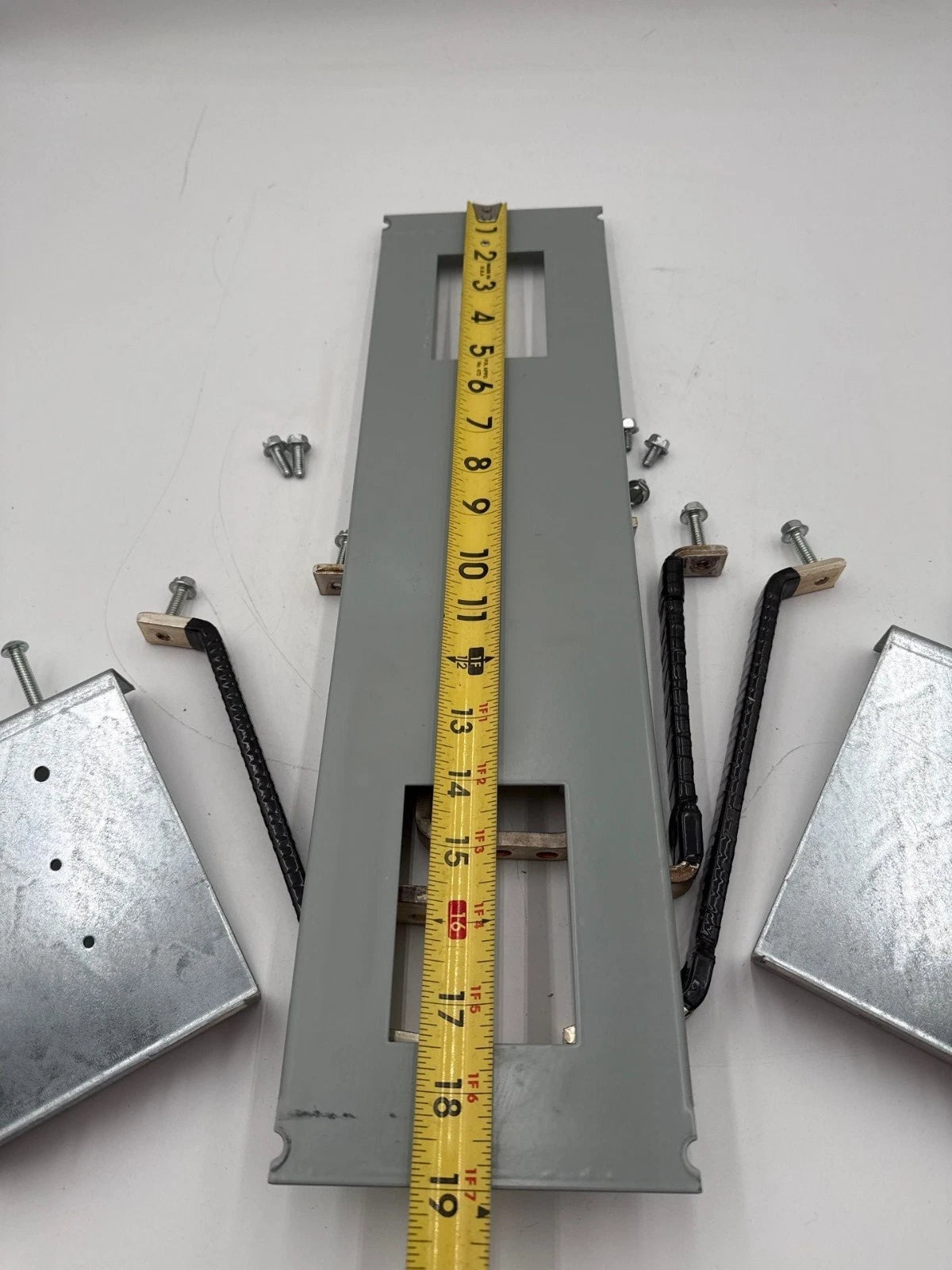 Siemens SF6D Twin Mounting Hardware 250A 600V 3P FXD6 FD6 HFD6 Frame Breaker 19" Used