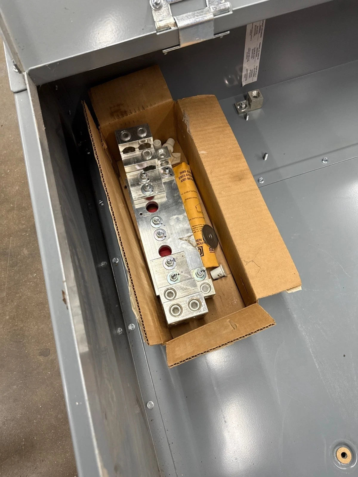 Square D H367NR Safety Disconnect Switch 800A 3P 600V 3PH 3R Outdoor 800 Amp Used