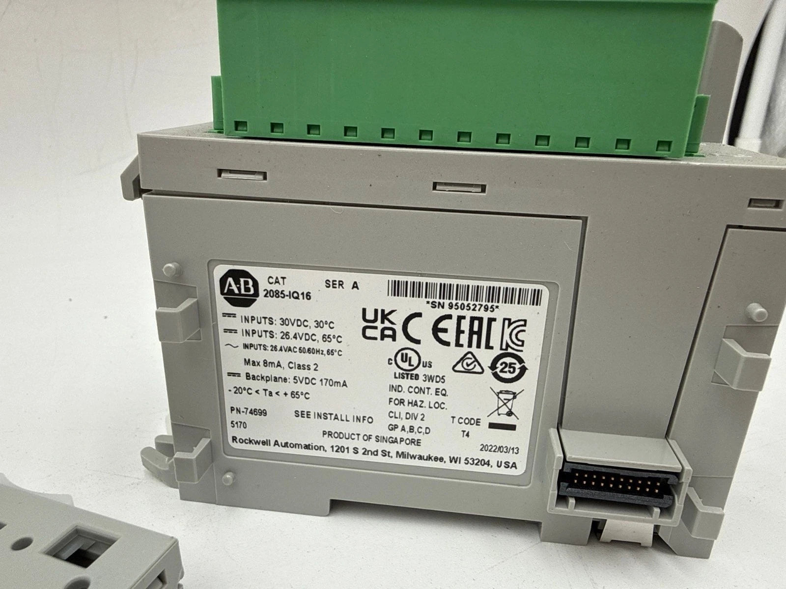 Allen-Bradley 2085-IQ16 Micro800 16 Point Digital Input Module 2085IQ16 2085-ECR Used