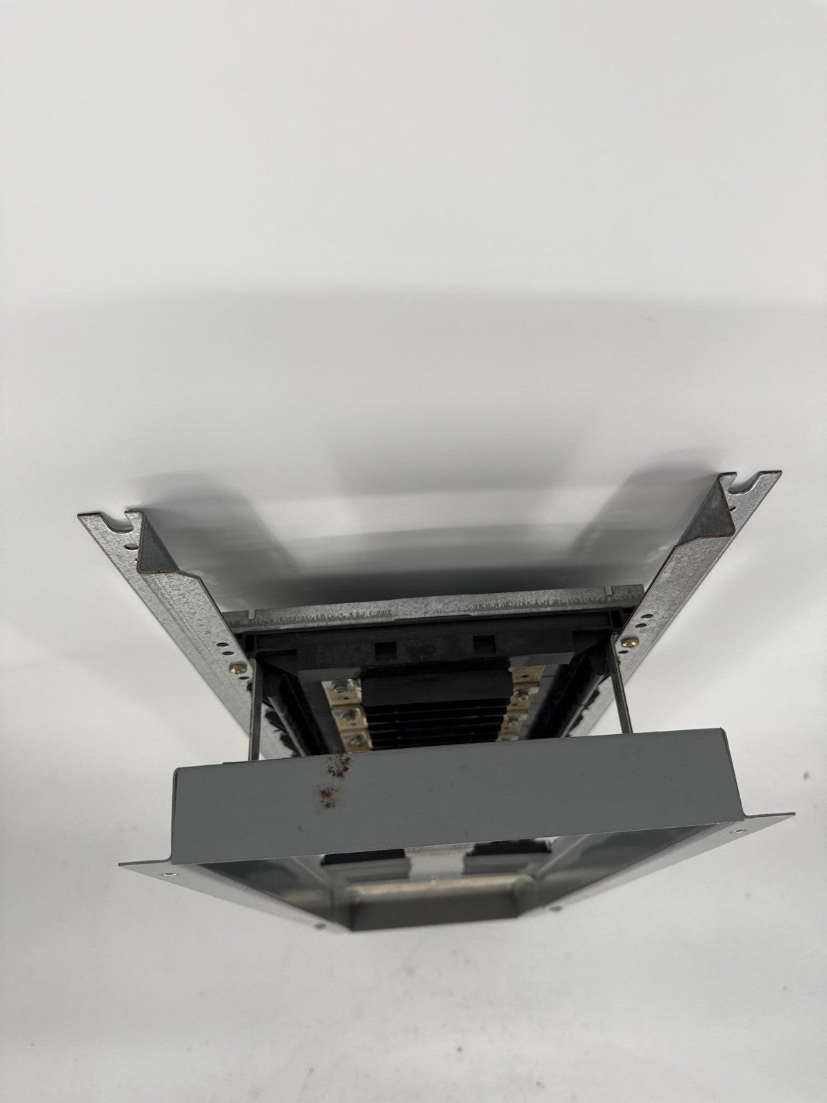 Square D NQOD442L225CU Interior Panelboard 225A 240V 3PH 4W 42 Space 225 Amp MLO Used