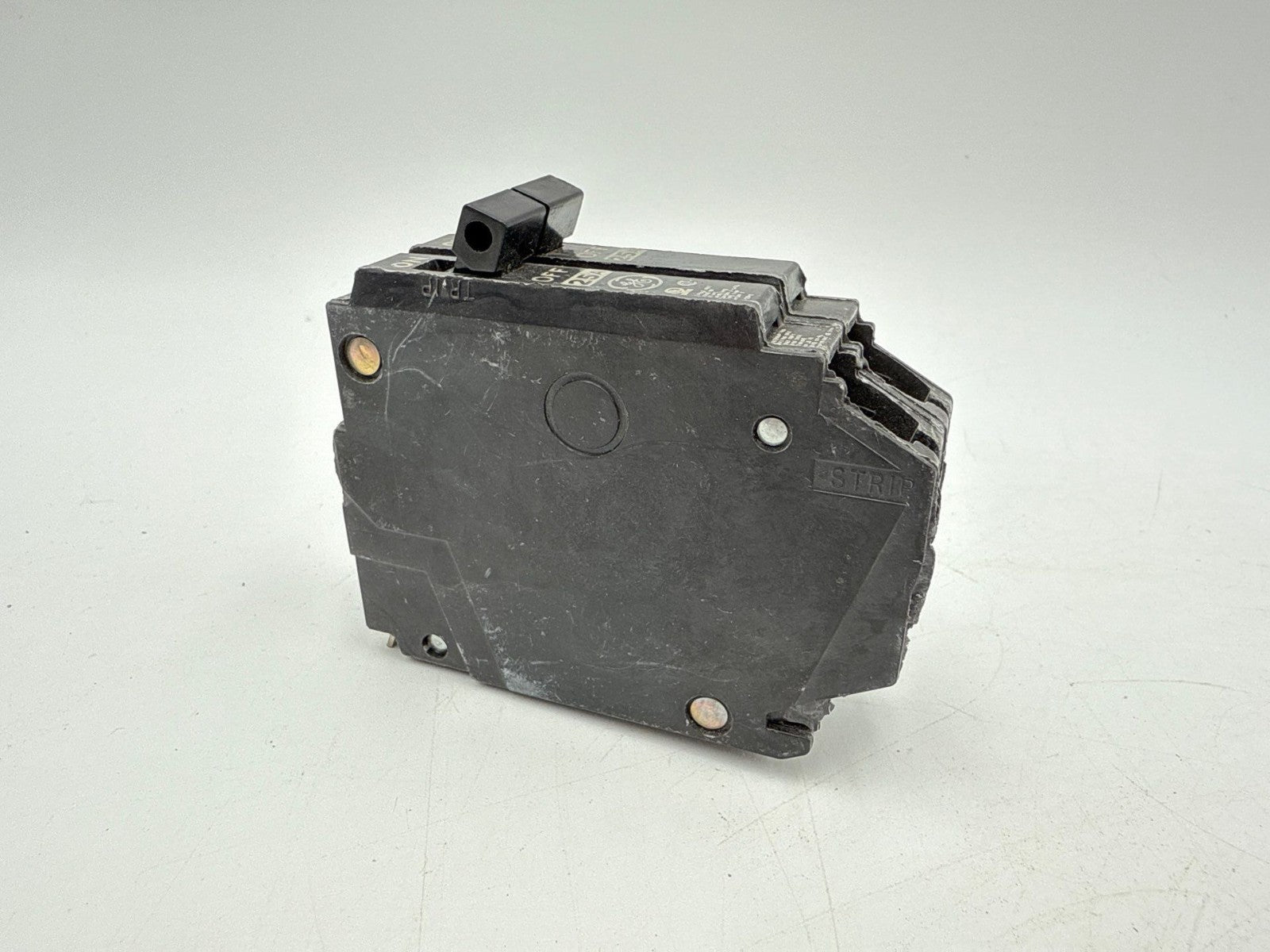 GE THQP225 Circuit Breaker 25A 2P 120/240V THQP 25 Amp 2 Pole Plug On New