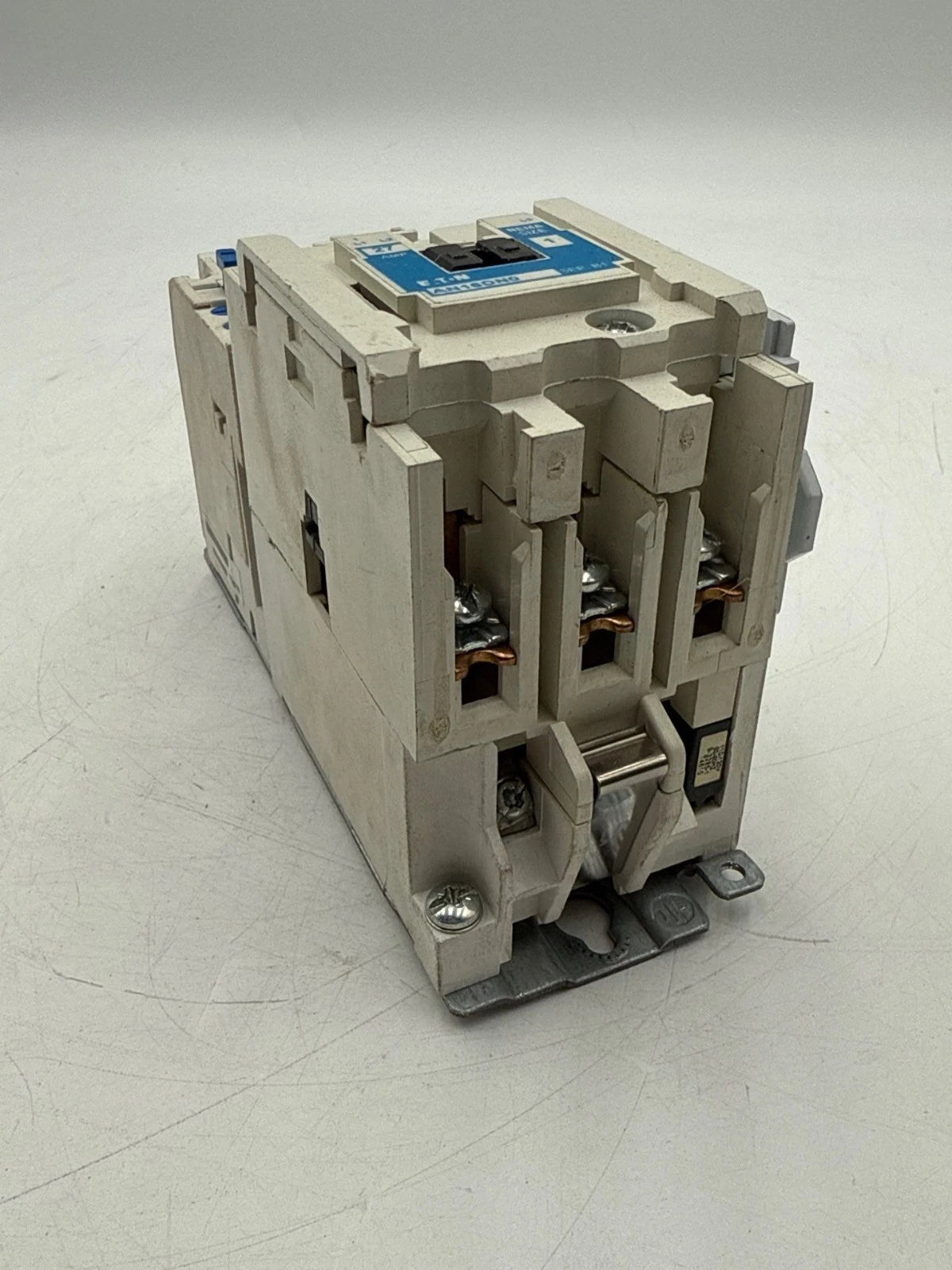 Cutler Hammer AN16DN0 Starter NEMA Size 1 27A 3P Coil 110/120V Overload C306GN3 Used