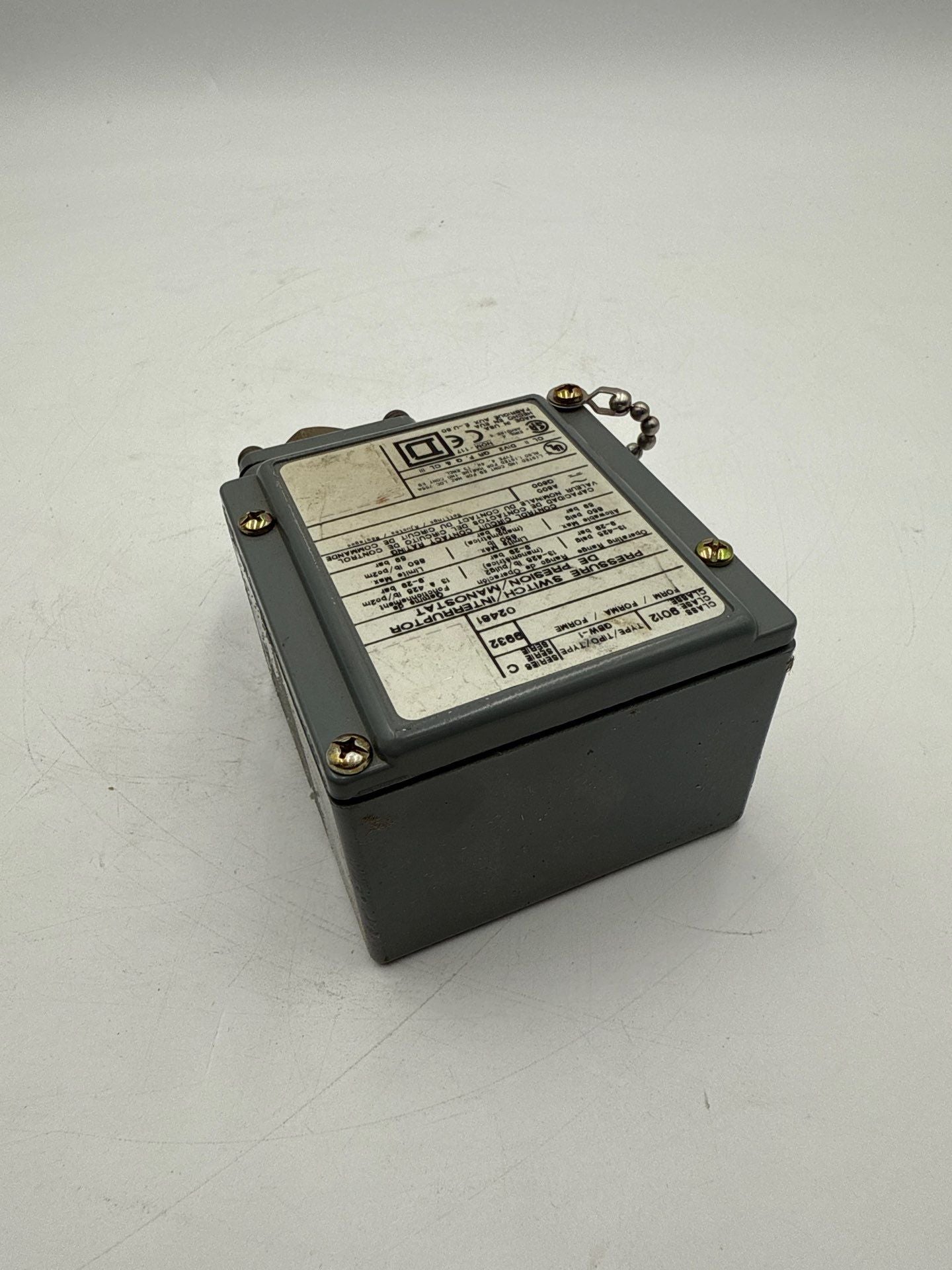 Square D 9012 GBW-1 Pressure Switch Adjustable 13-425 PSIG 120/240V 9012GBW1 New