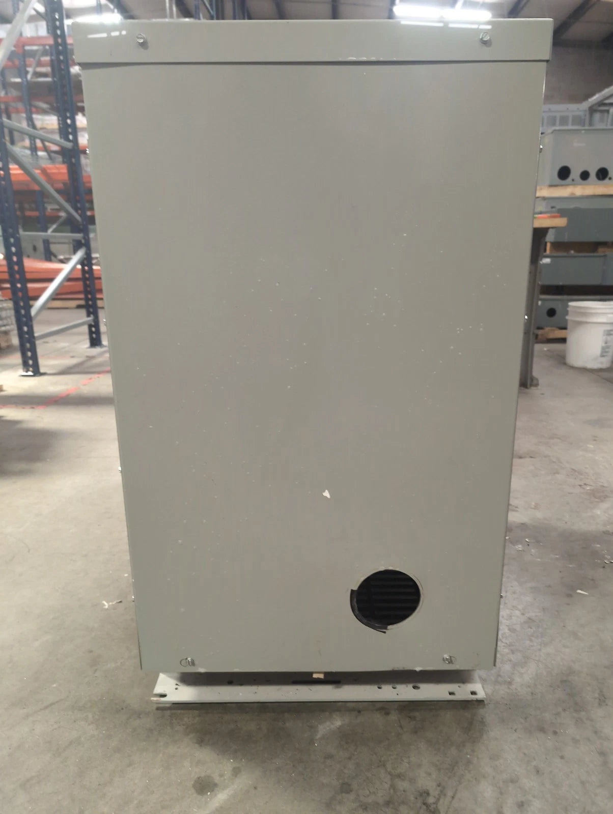 112.5KVA GE Transformer 9T23B3875 Indoor Encl Pri 480V Sec 208/120V 3PH Type QL Used