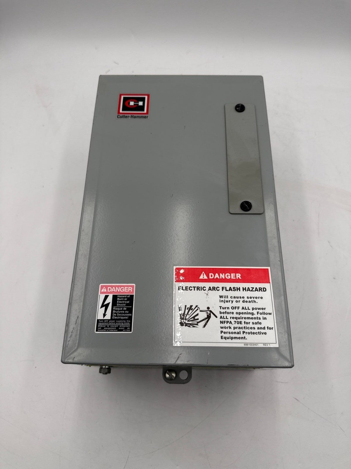 Cutler Hammer ECL04D1A3A Enclosed Lighting Contactor A202K2CAM 3P Coil 110/120V