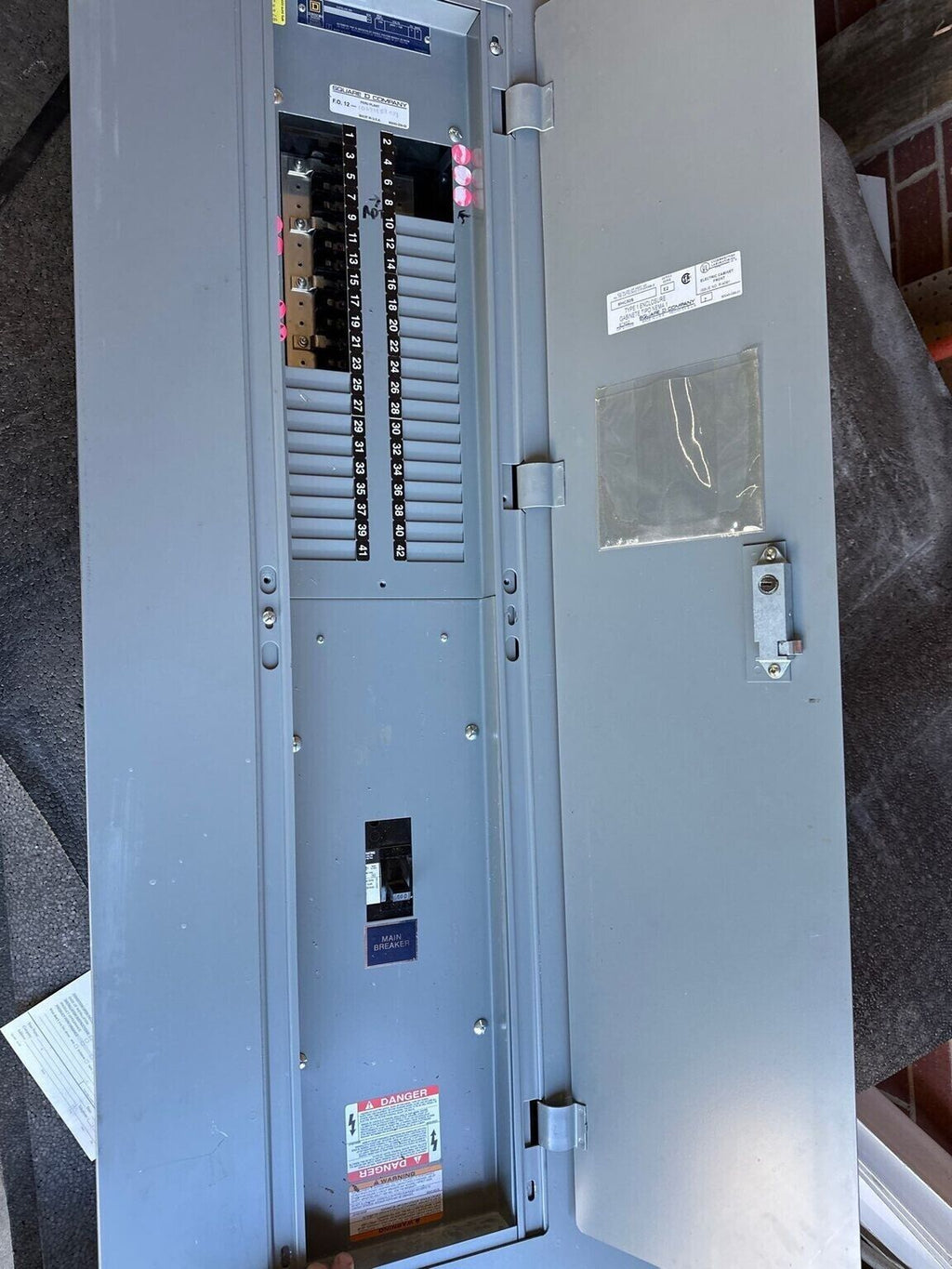 Square D NQOD Panelboard 100A 208Y/120V 3PH 4W MCB Main Q2L3100 42 CIR