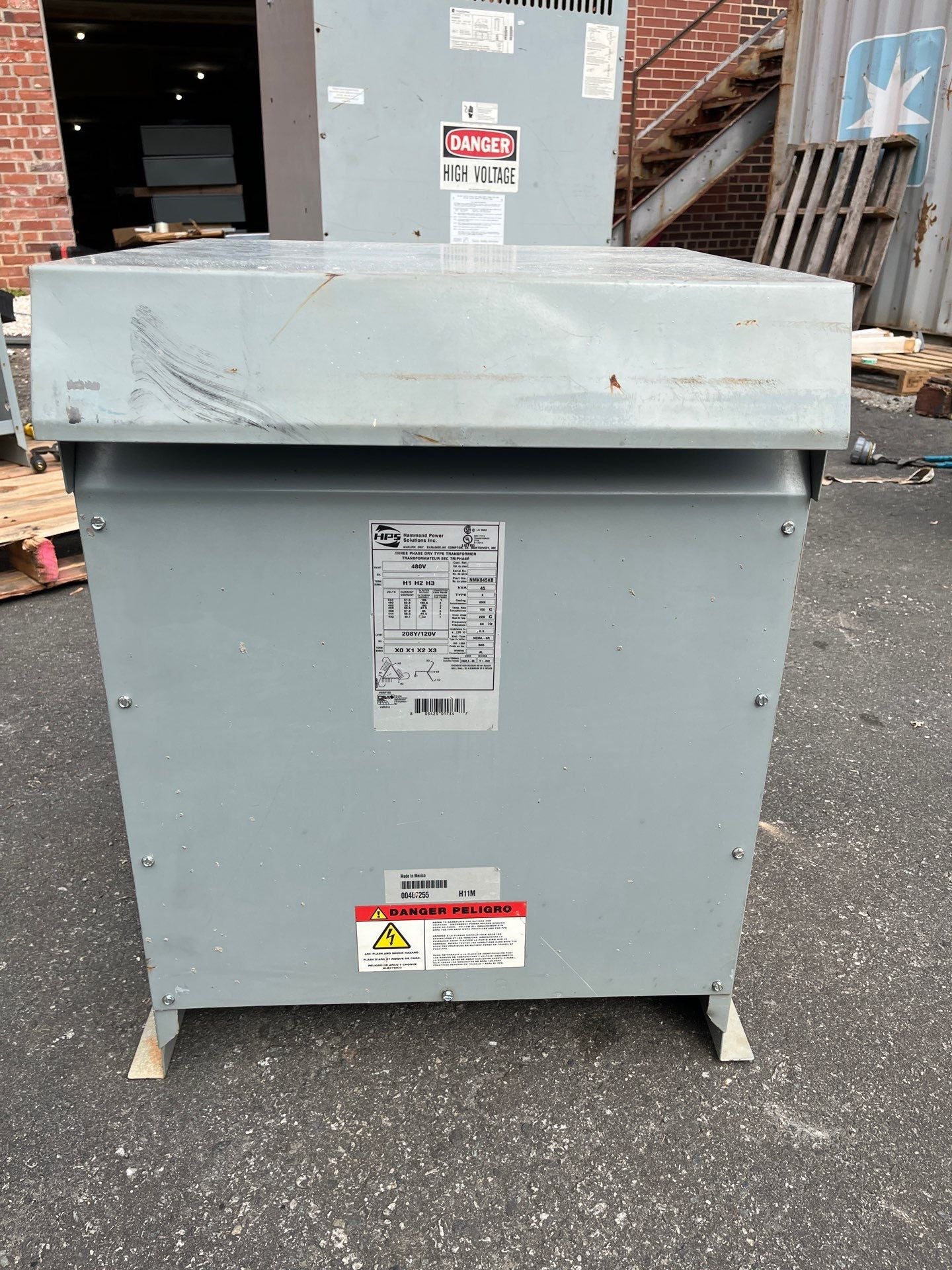45KVA Hammond NMK045KB Transformer Pri 480V Sec 208/120V 3PH 3R Enclosure Used