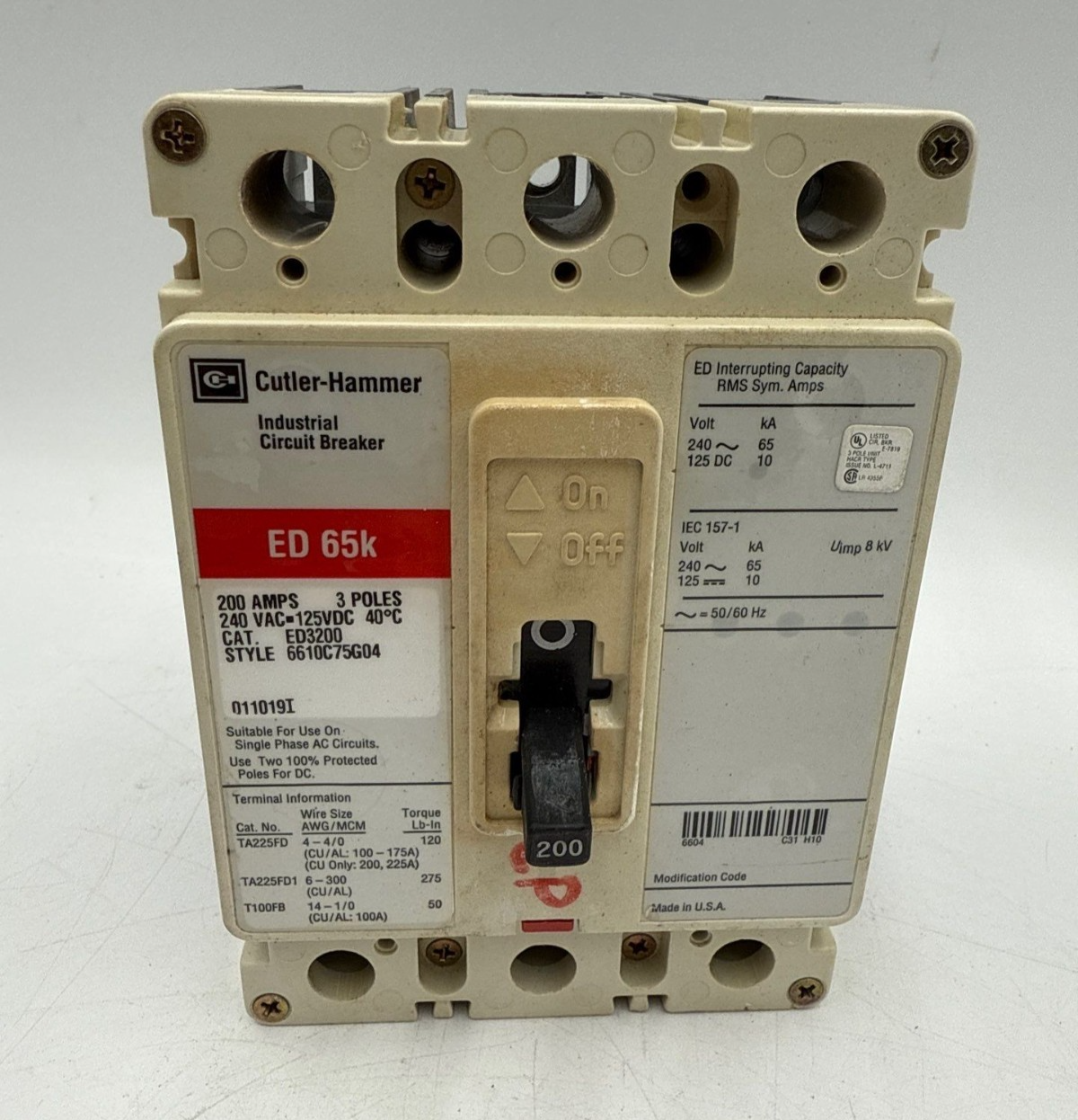 Cutler Hammer ED3200 Circuit Breaker 200A 3P 240V 3PH ED 65k 200 Amp 3 Pole Used