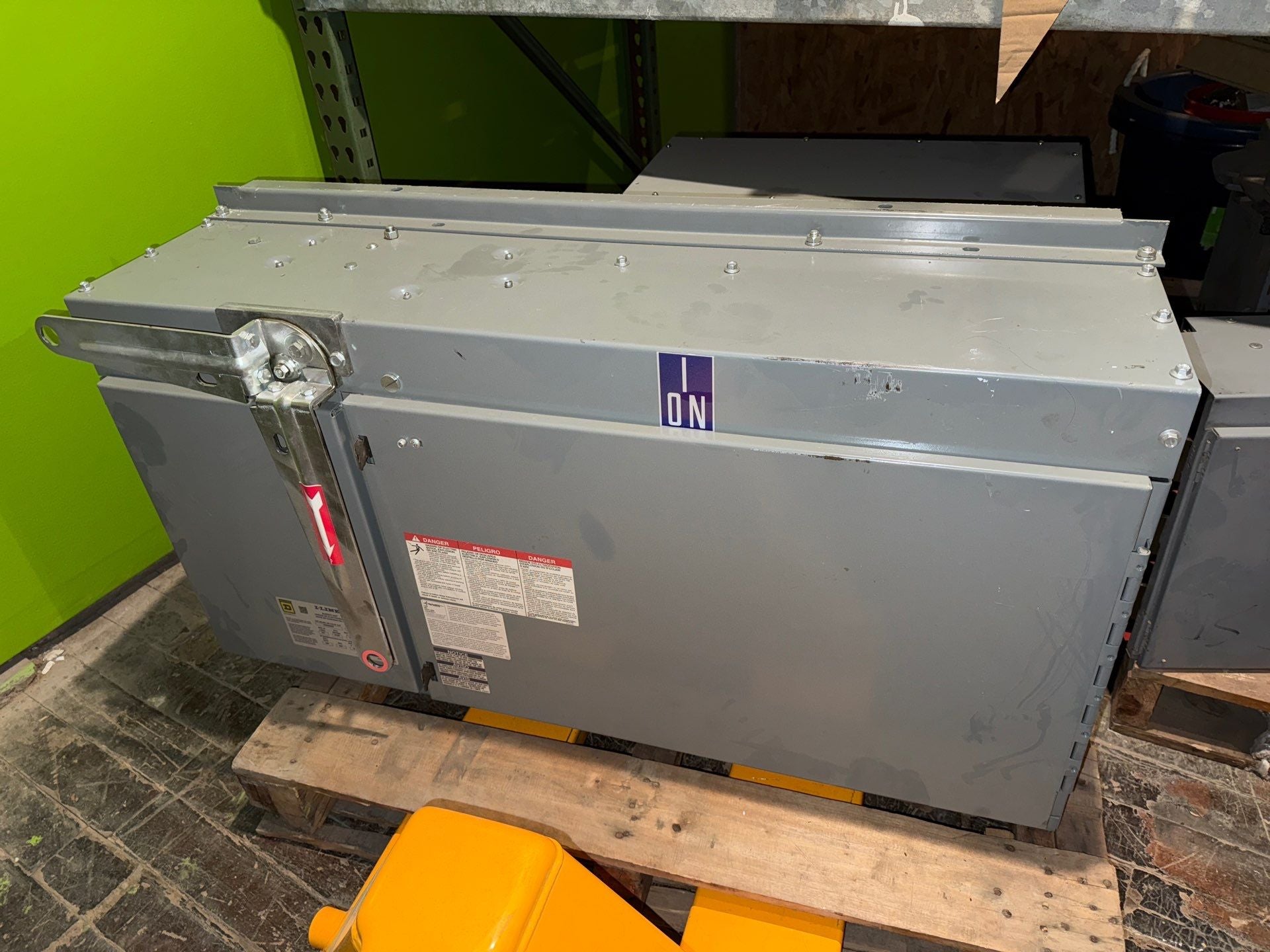 Square D PBQ3660G Bus Plug 600A 3W 600V I-Line Busway Switch New