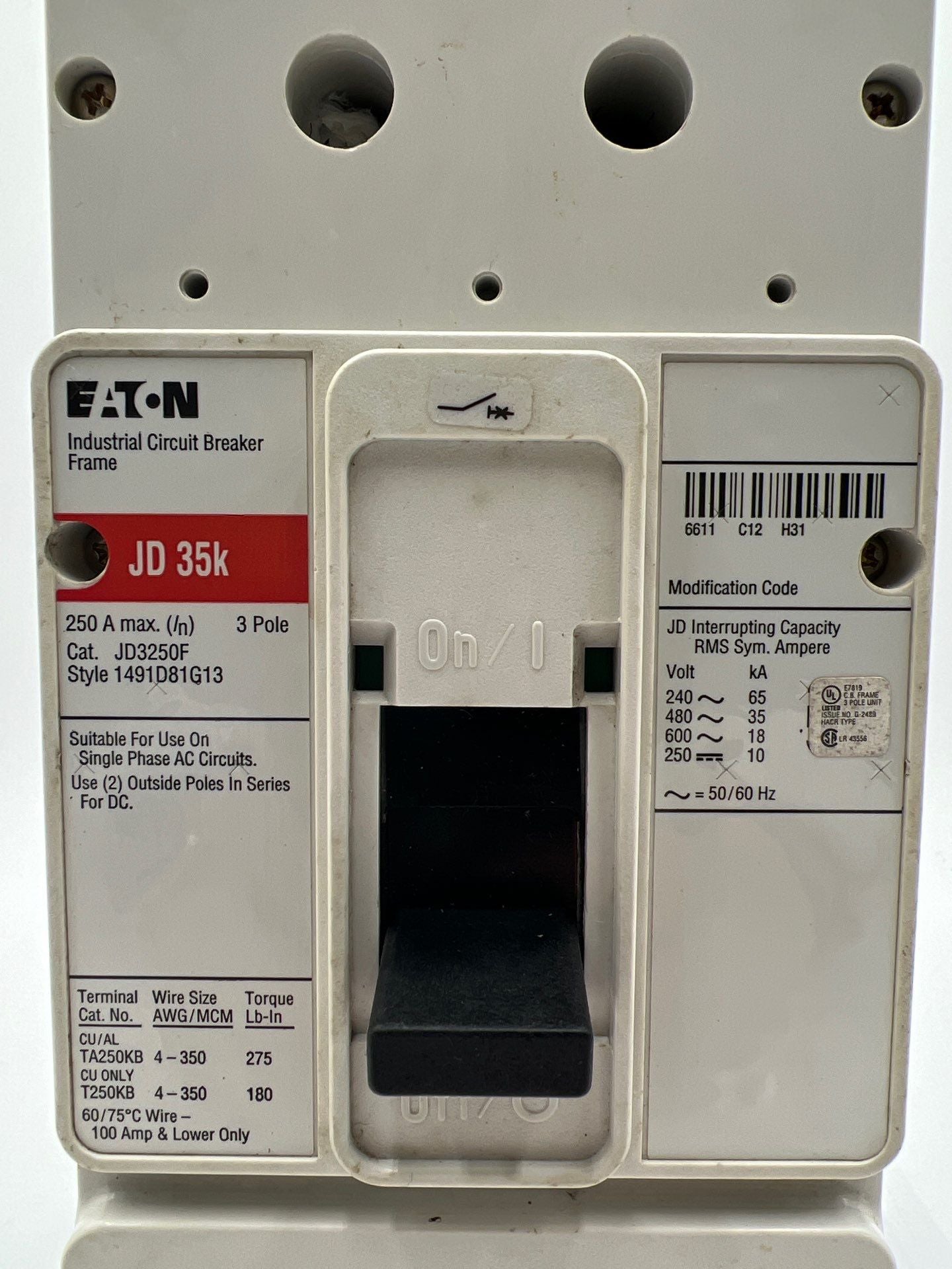 Eaton JD3250 Circuit Breaker 250A 3P 600V JT3250T Trip 250 Amp 3 Pole Used