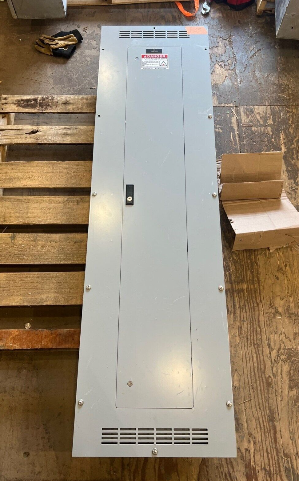 Cutler Panelboard PRL3A Panelboard 600A 480/277V 3PH 4W 42 Circuit MLO Indoor P665 Used