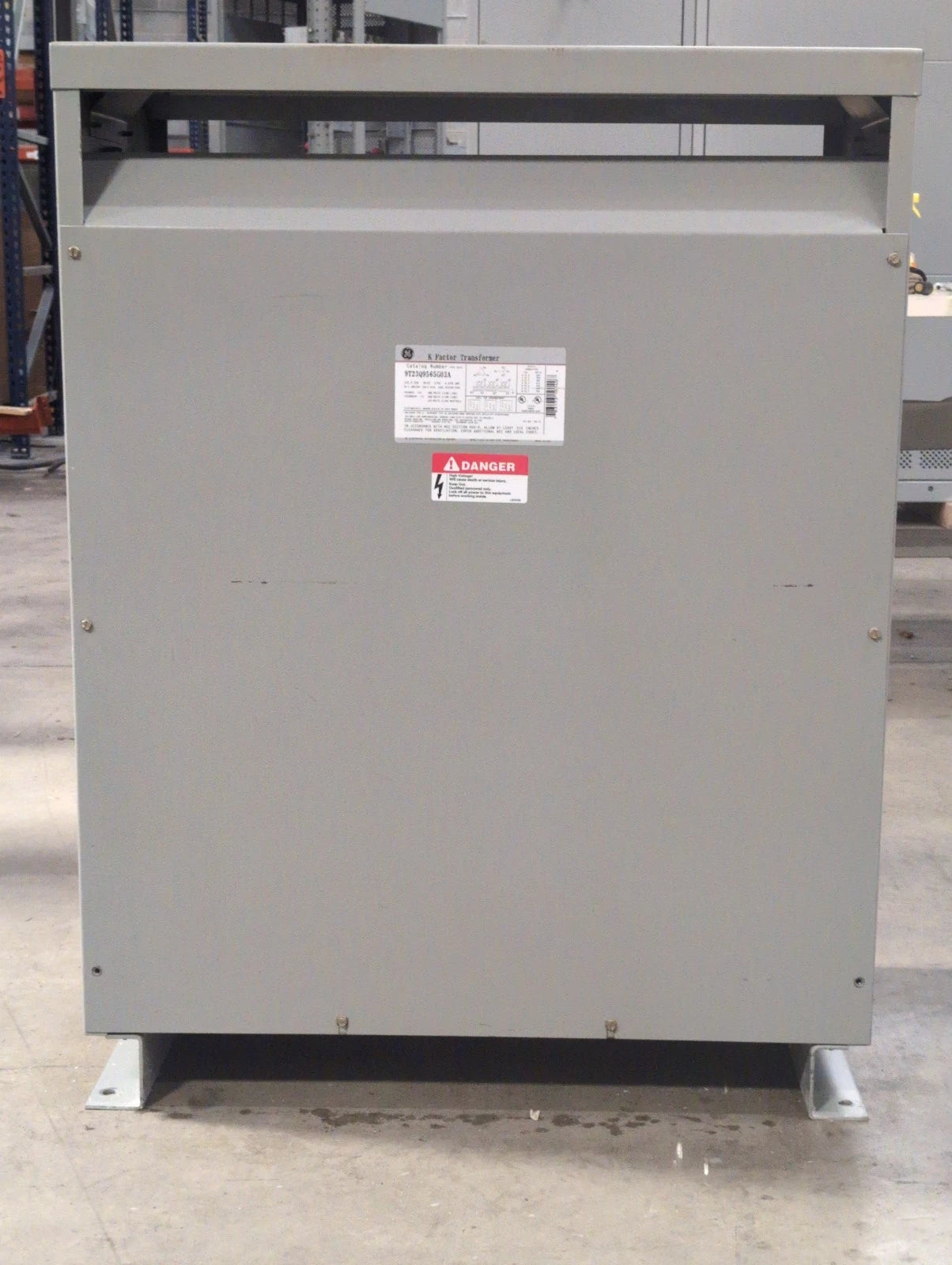 112.5KVA GE 9T23Q9565G03A Transformer 3PH Pri 480V Sec 208/120V Indoor Encl Used