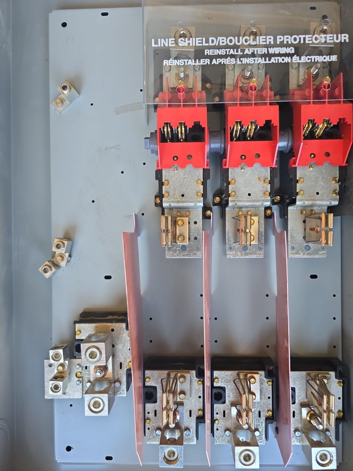 Eaton DH365NGK Safety Disconnect Switch 400A 3P 600V NEMA 1 Indoor 400 Amp Used