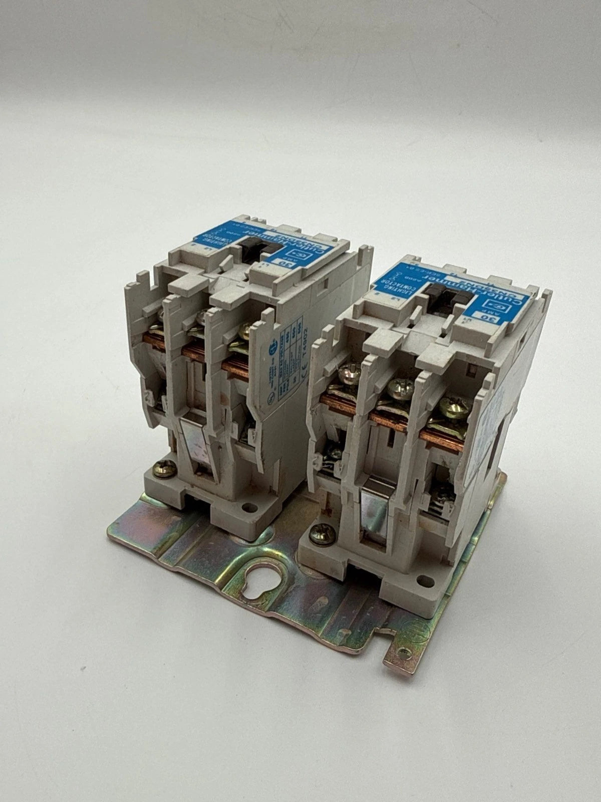 Cutler Hammer CN35DN4 Lighting Contactor 30A 4P 600V Coil 277V CN35DN2 Used