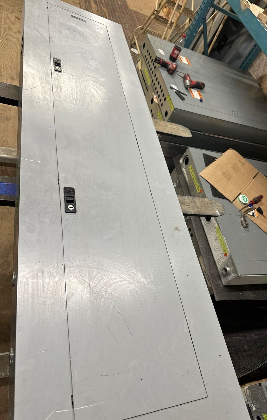 GE AQF3424CBX Panelboard 400A 208Y/120V 3PH 4W MCB Indoor Encl 42 Circuit 400Amp P312 Used