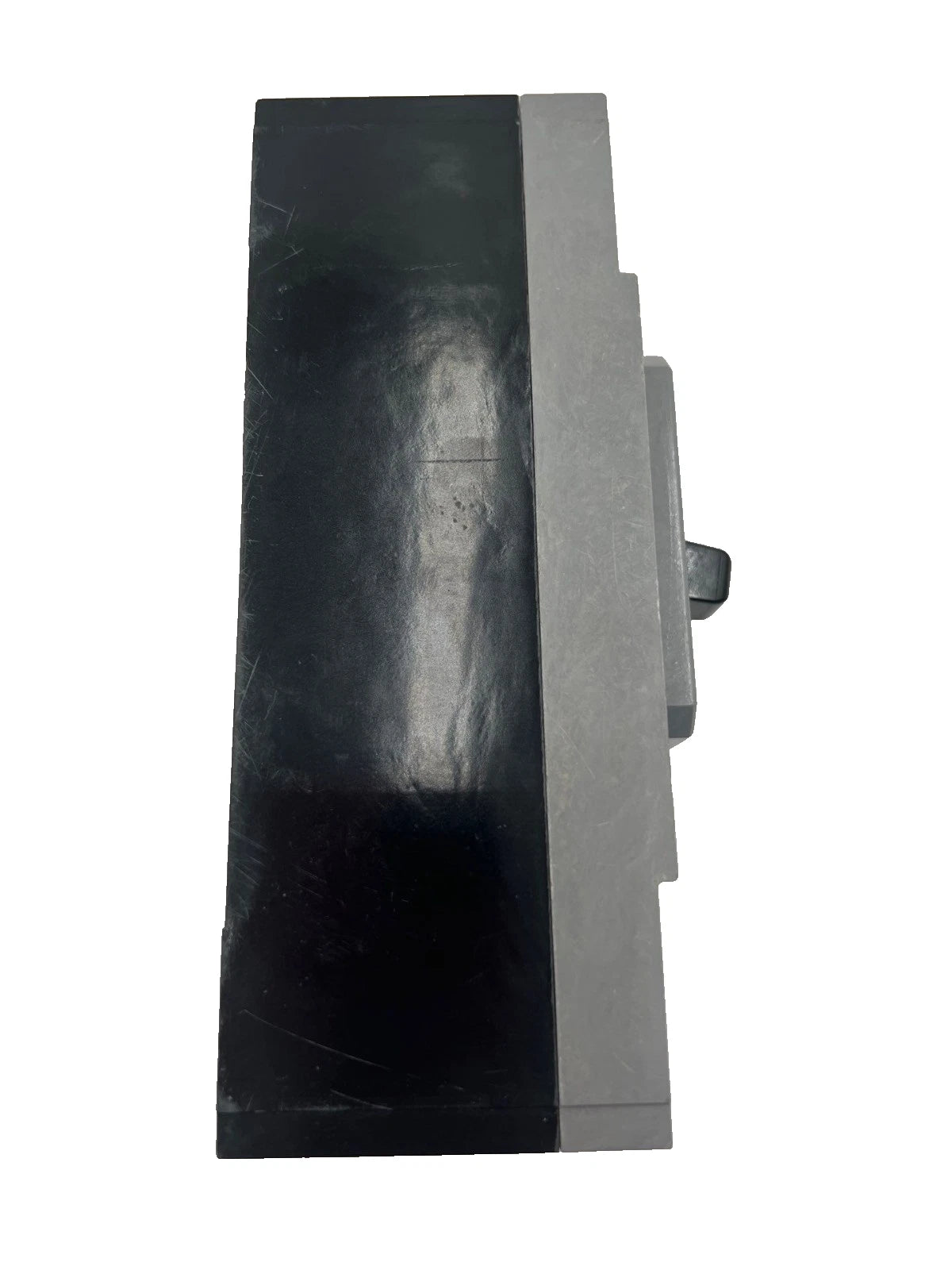 Siemens QJH23B225 Bolt On Circuit Breaker 3 Pole 225 Amp 240v 3P 225A 240 Volt Used