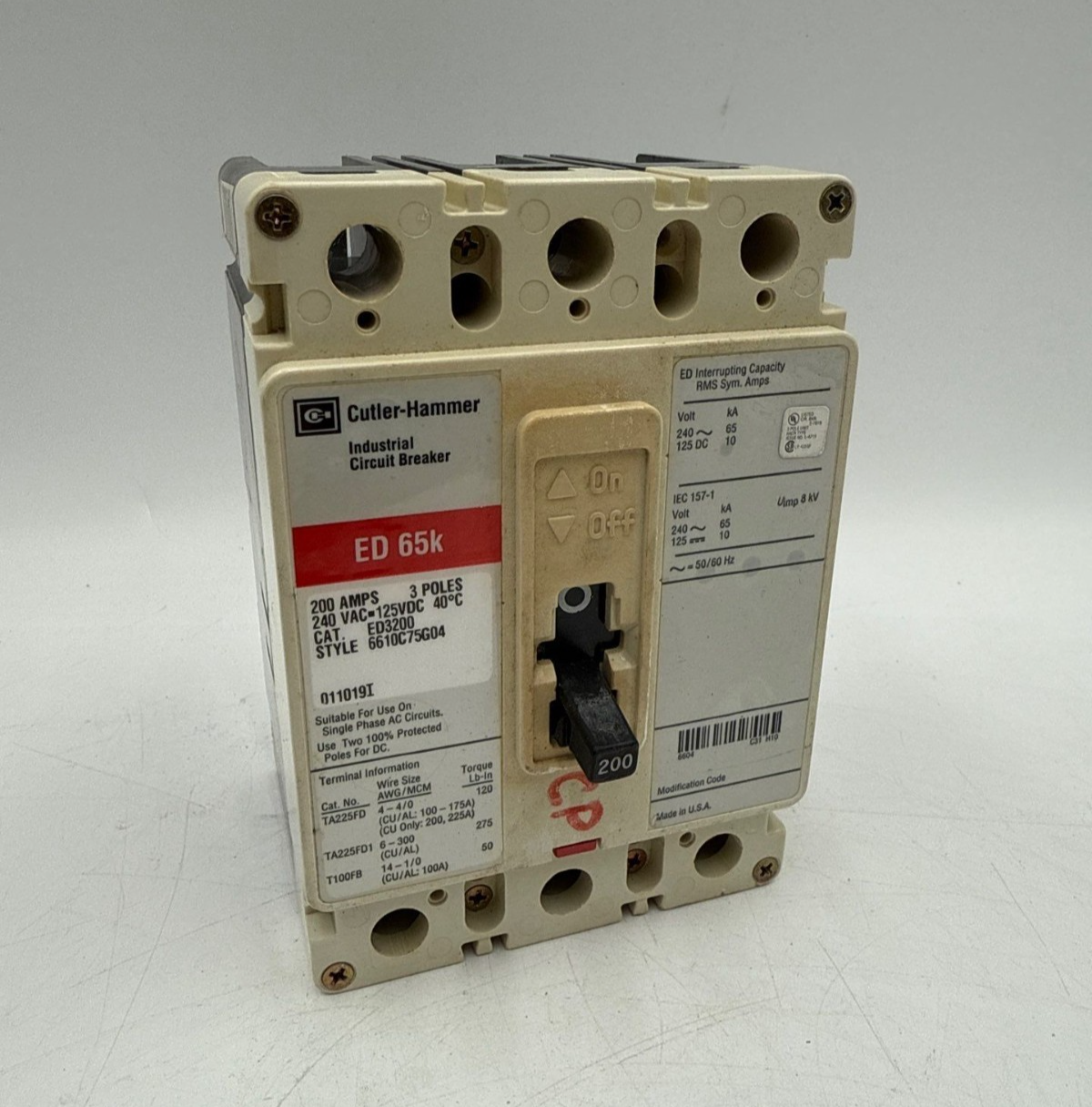 Cutler Hammer ED3200 Circuit Breaker 200A 3P 240V 3PH ED 65k 200 Amp 3 Pole Used