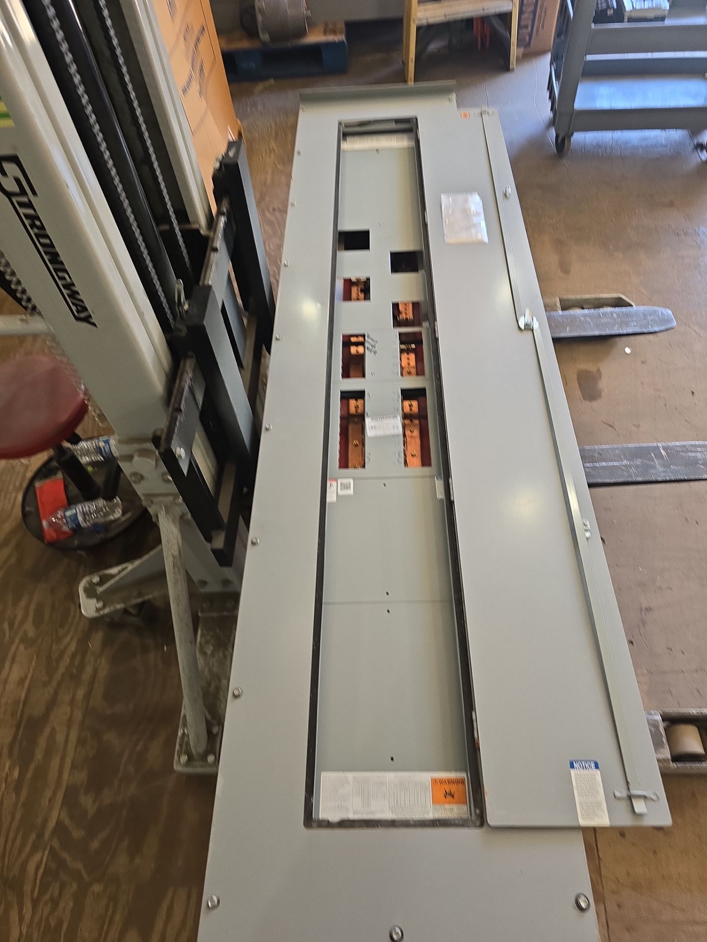 Eaton PRL3A Panelboard 600A 208Y/120V 3PH 4W MLO 3R Encl Outdoor Used