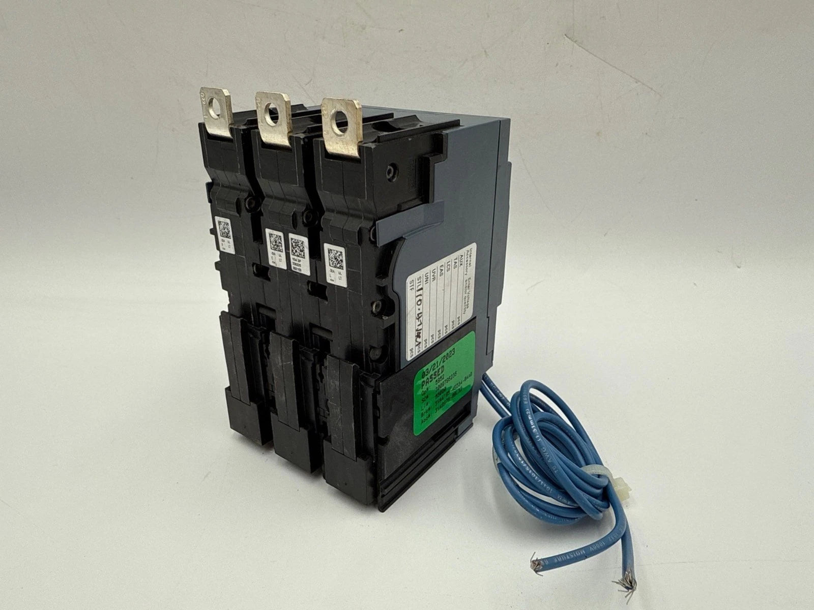 Siemens 3VA4195-4ED34-0AA0 Circuit Breaker 15A 3P 600V 3VA9978-0BL32 Shunt Trip New