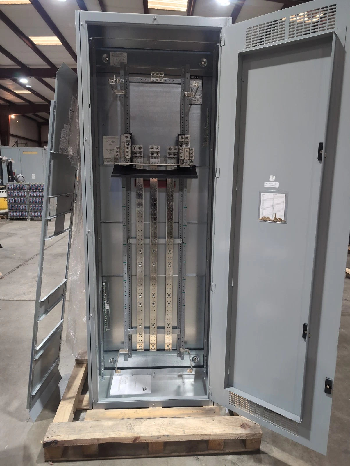 Siemens P5 Panelboard P5E90ML800ATS 800A 480/277V 3PH 4W MLO Panel 800 Amp New