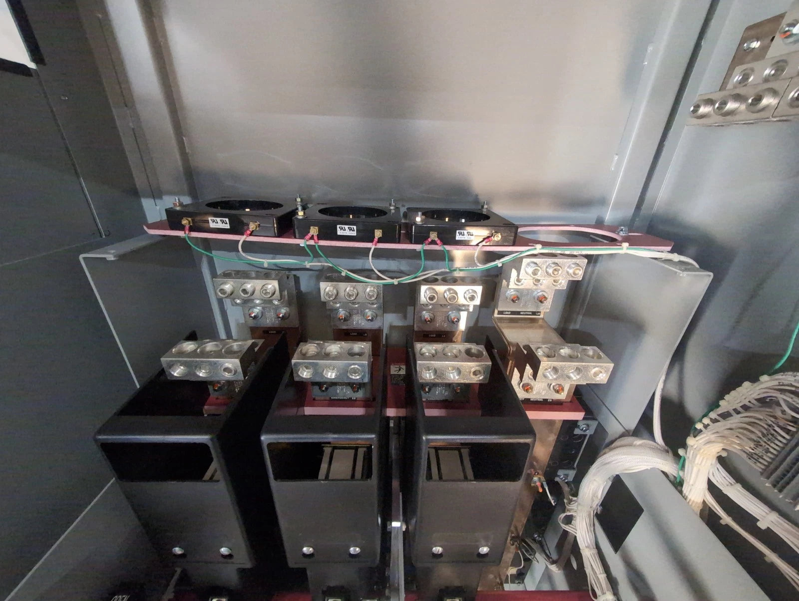 ASCO 7000 Series 1600 Amp 480V 3PH Automatic Transfer Switch G07ATSA31600N5XC Used