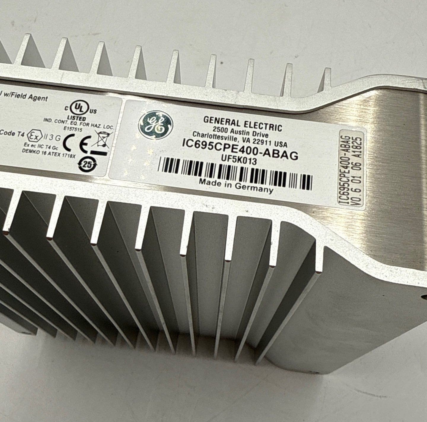 GE IC695CPE400-ABAG RX3i 1.2GHz 64MB Rackless CPU Module with Field Agent Used