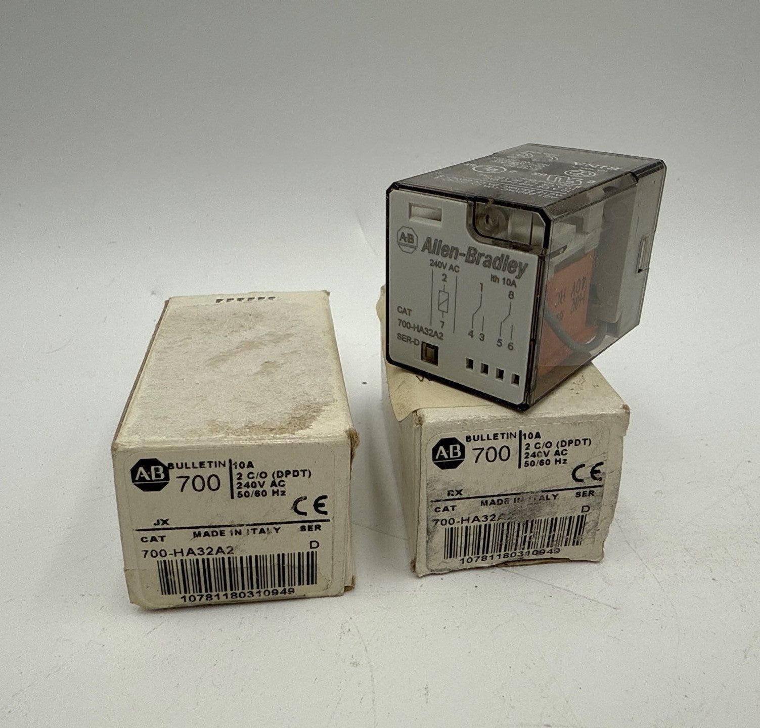 2PC Allen Bradley 700-HA32A2 Relay 10A 240VAC 2 C/O DPDT 8 Pin Plug In New