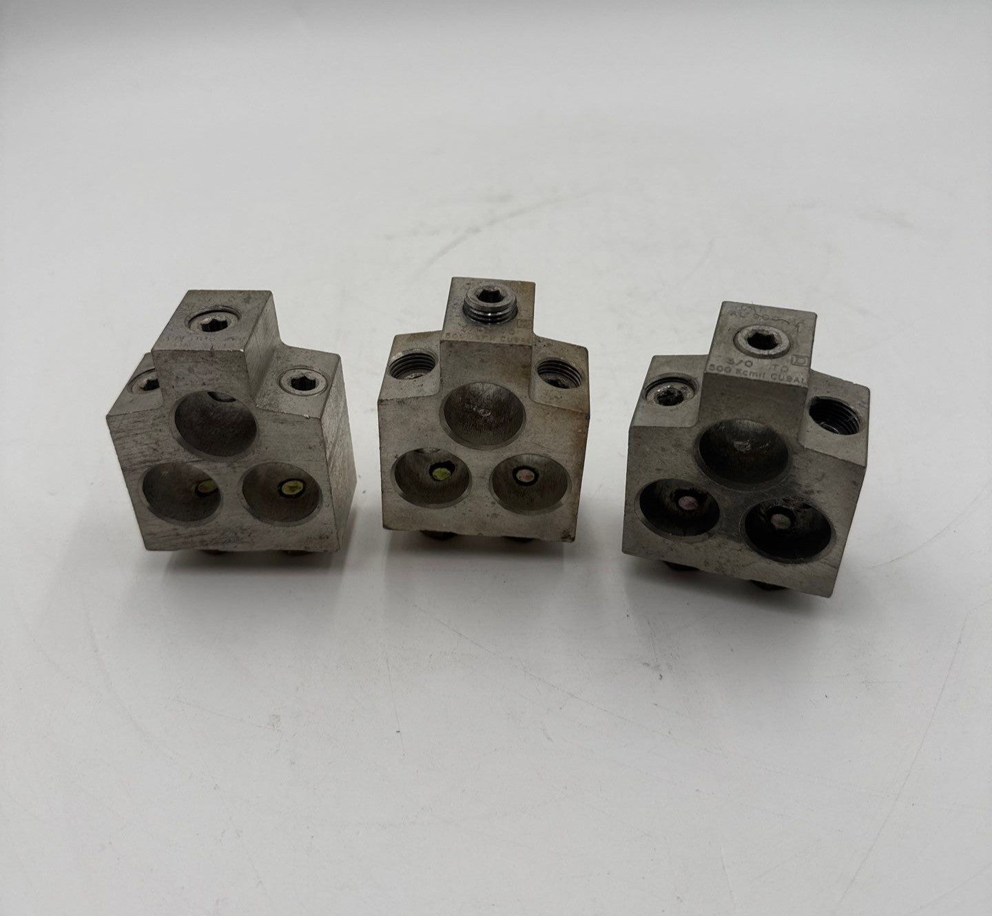 Square D AL900MA Lug Kit 3/0-500kcmil MAL 3 Piece Lugs Terminal Used