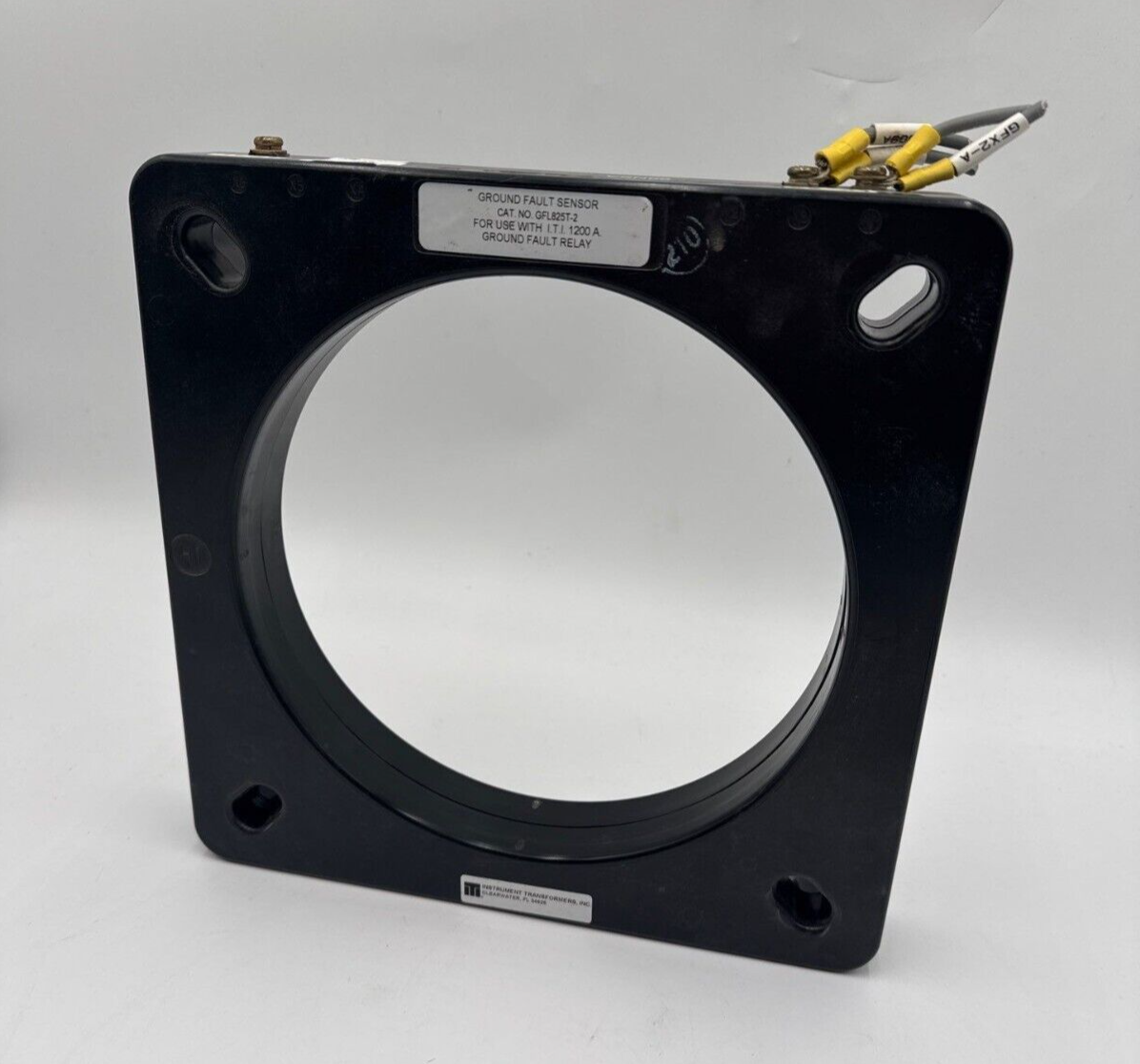 Instrument Transformers GFL825T-2 Used