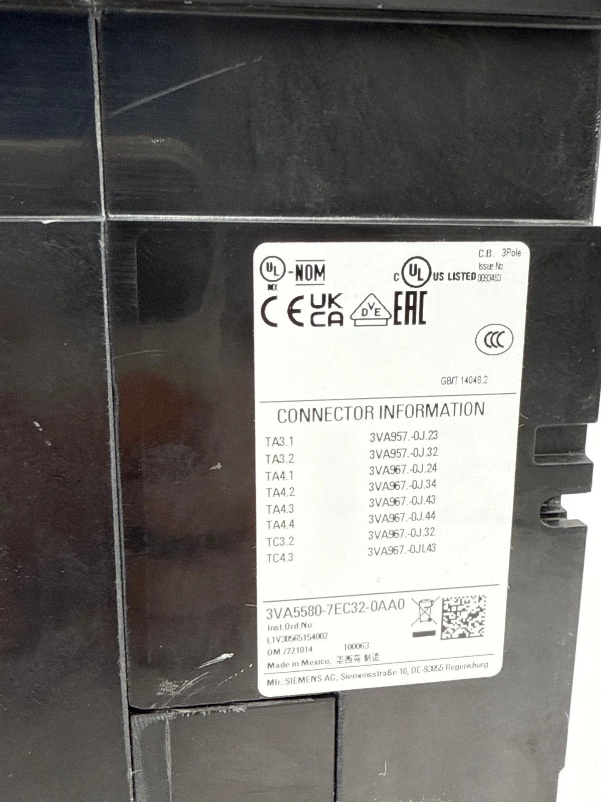 Siemens 3VA5580-7EC32-0AA0 Circuit Breaker 800A 3P 600V 3VA5 800 Amp 100kA-480V New