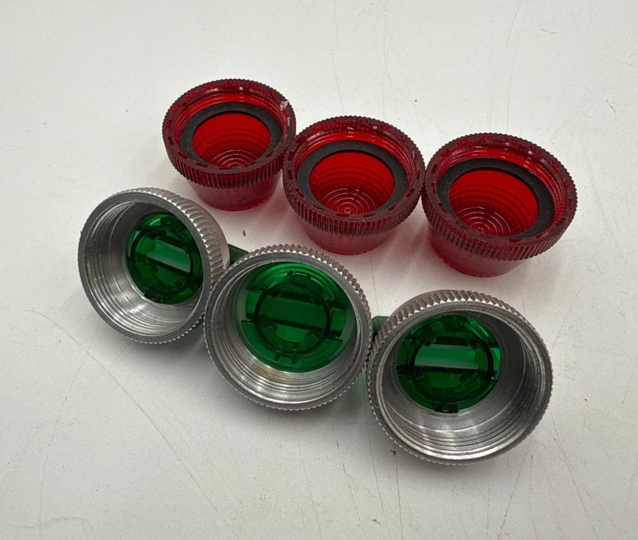 3PC Allen Bradley 800H-N154G Green Switch Knob 3PC 800T-N26R Red Pilot Light Cap Used