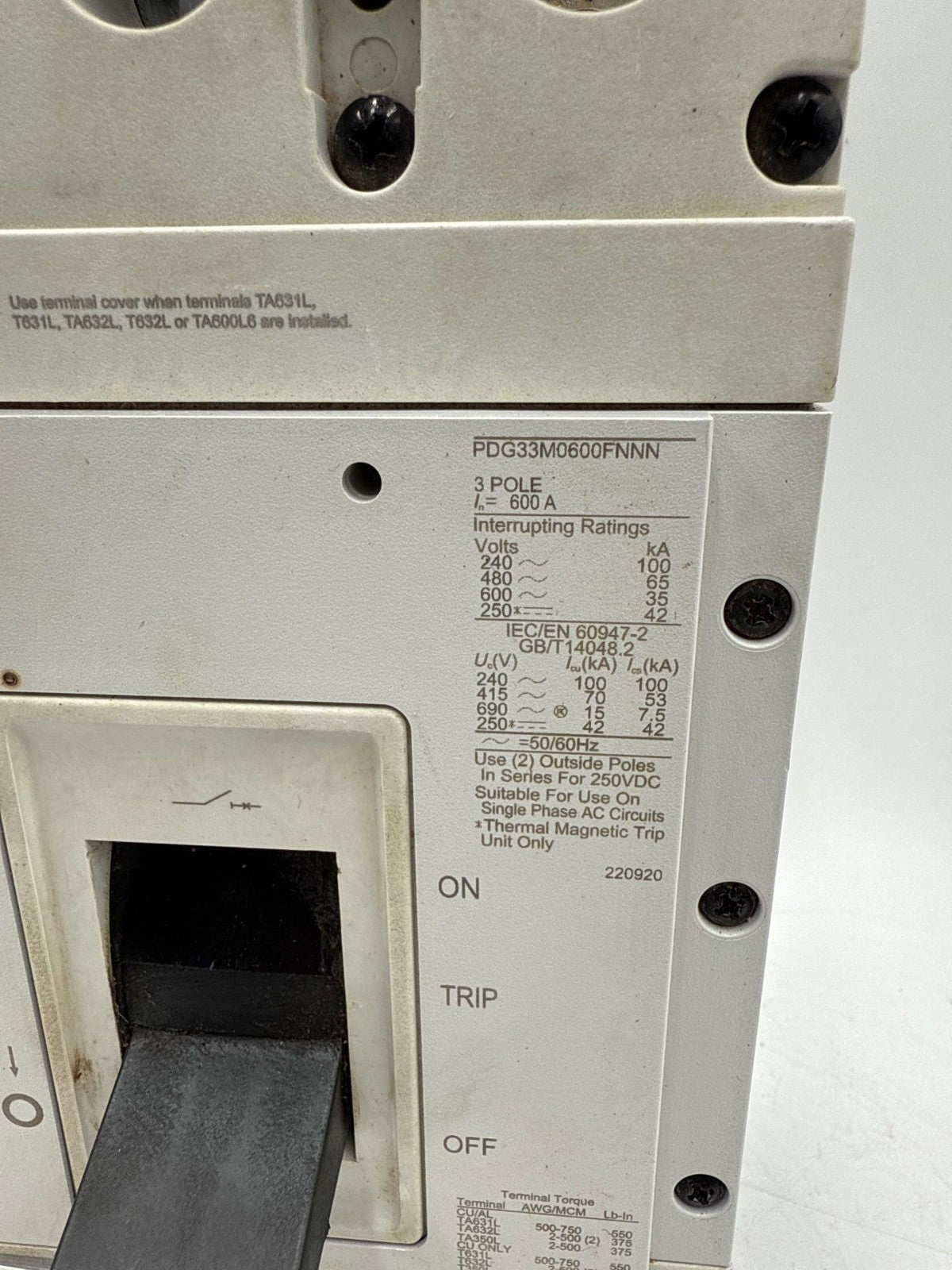 Eaton PDG33M0600FNNN Circuit Breaker 3P 600V w/ 400A Trip PDG3XTFA3H400 400 Amp Used