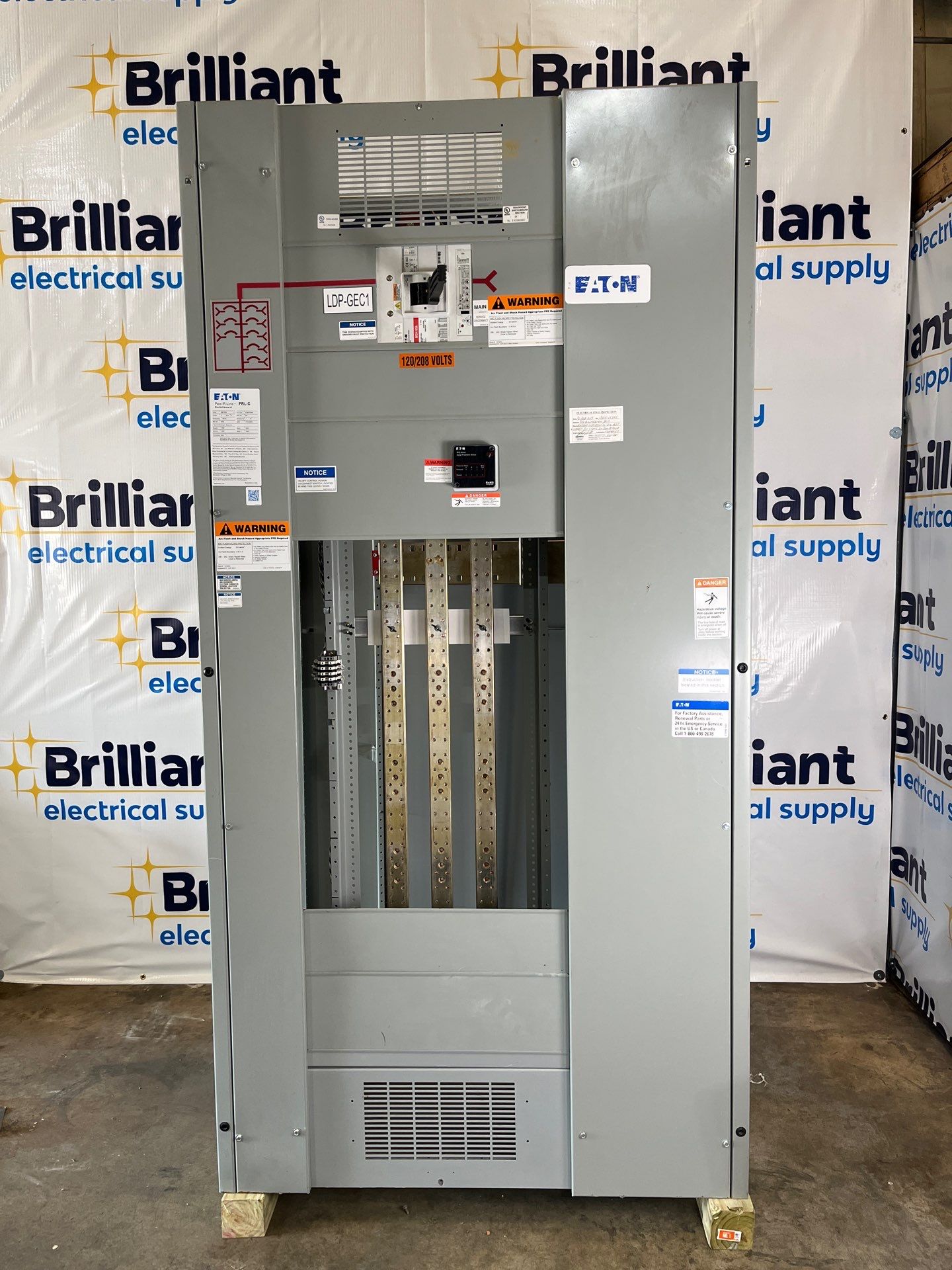 Eaton PRLC Switchboard 1200A 208/120V 3PH 4W NGH312039E LSIG Maintenance Mode Used