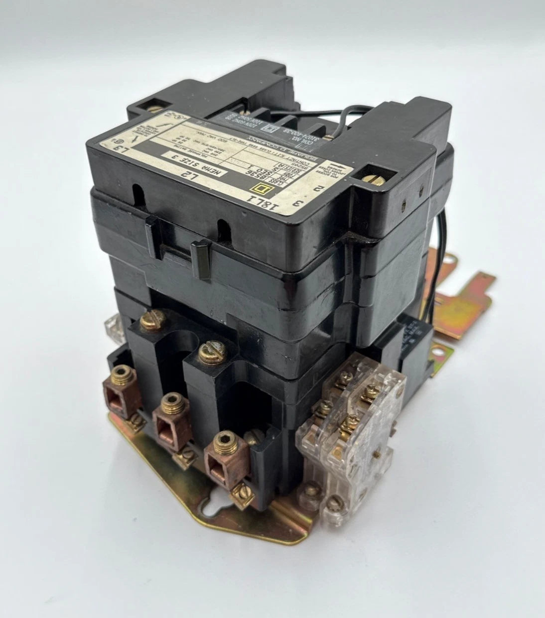 Sq D 8536SE01S Contactor NEMA Size 3 90A 3P 600V Coil 110/120V 31074-400-38 50HP Used