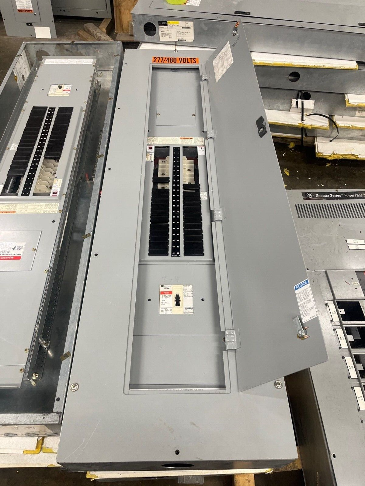 Cutler Hammer PRL2A Panelboard 400A 277/480V 3PH 4W Indoor Encl 42Cir MLO FD3225 P574 Used