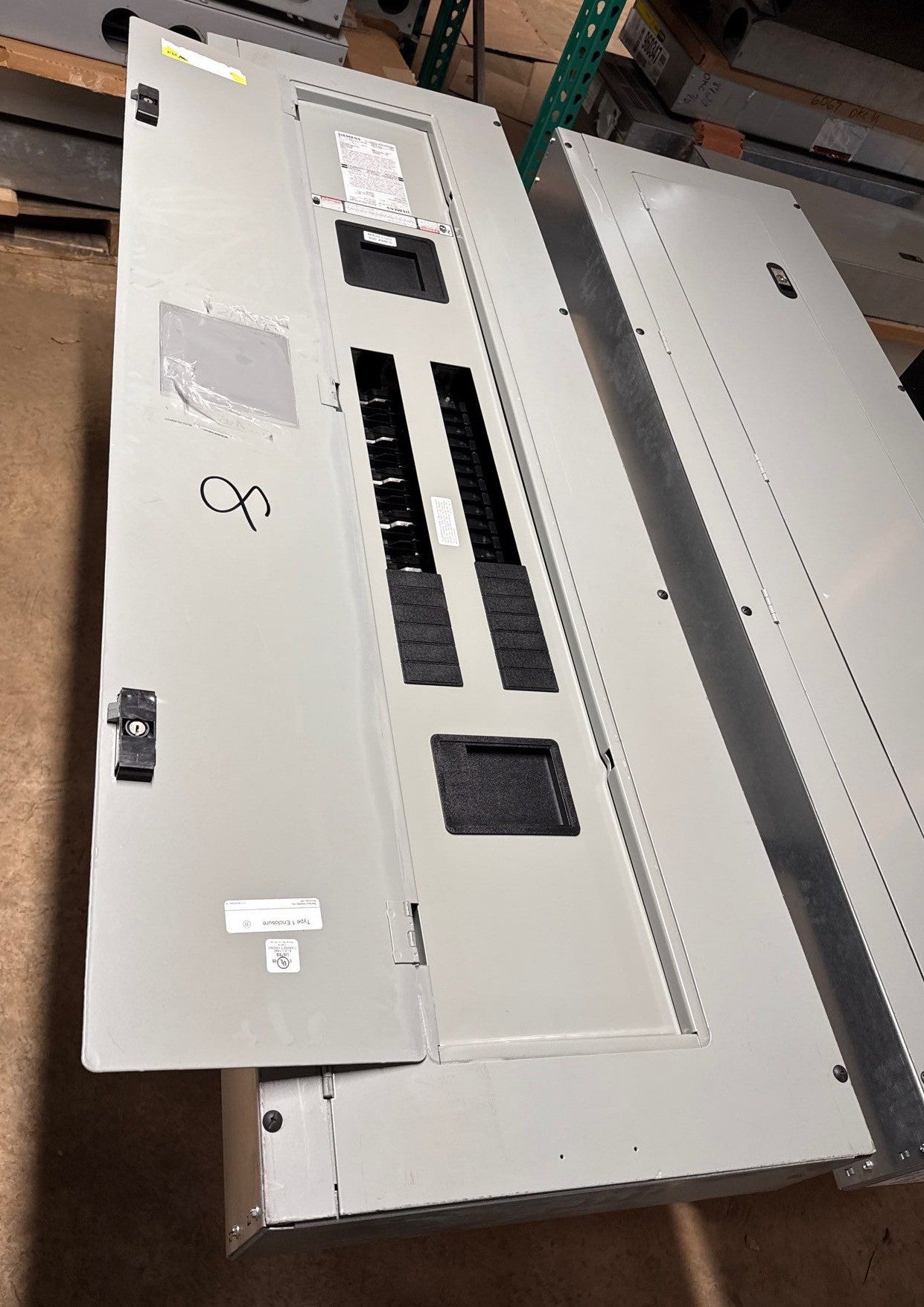 Siemens P1E42ML400ATST Panelboard 400A 480/277V 3PH 4W MLO Panel 400 Amp 42 Cir New