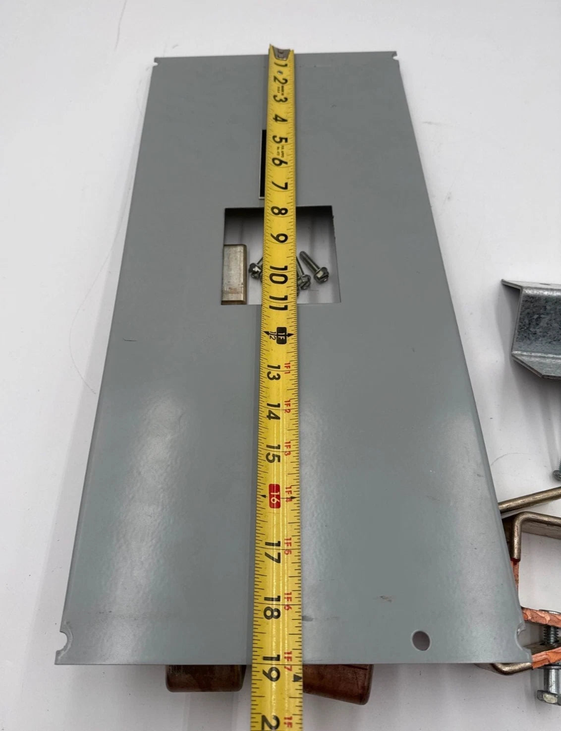 Siemens SJ1 Mounting Hardware 200-400A 600V 3P JD JXD LXD Frame Breaker 19" Used