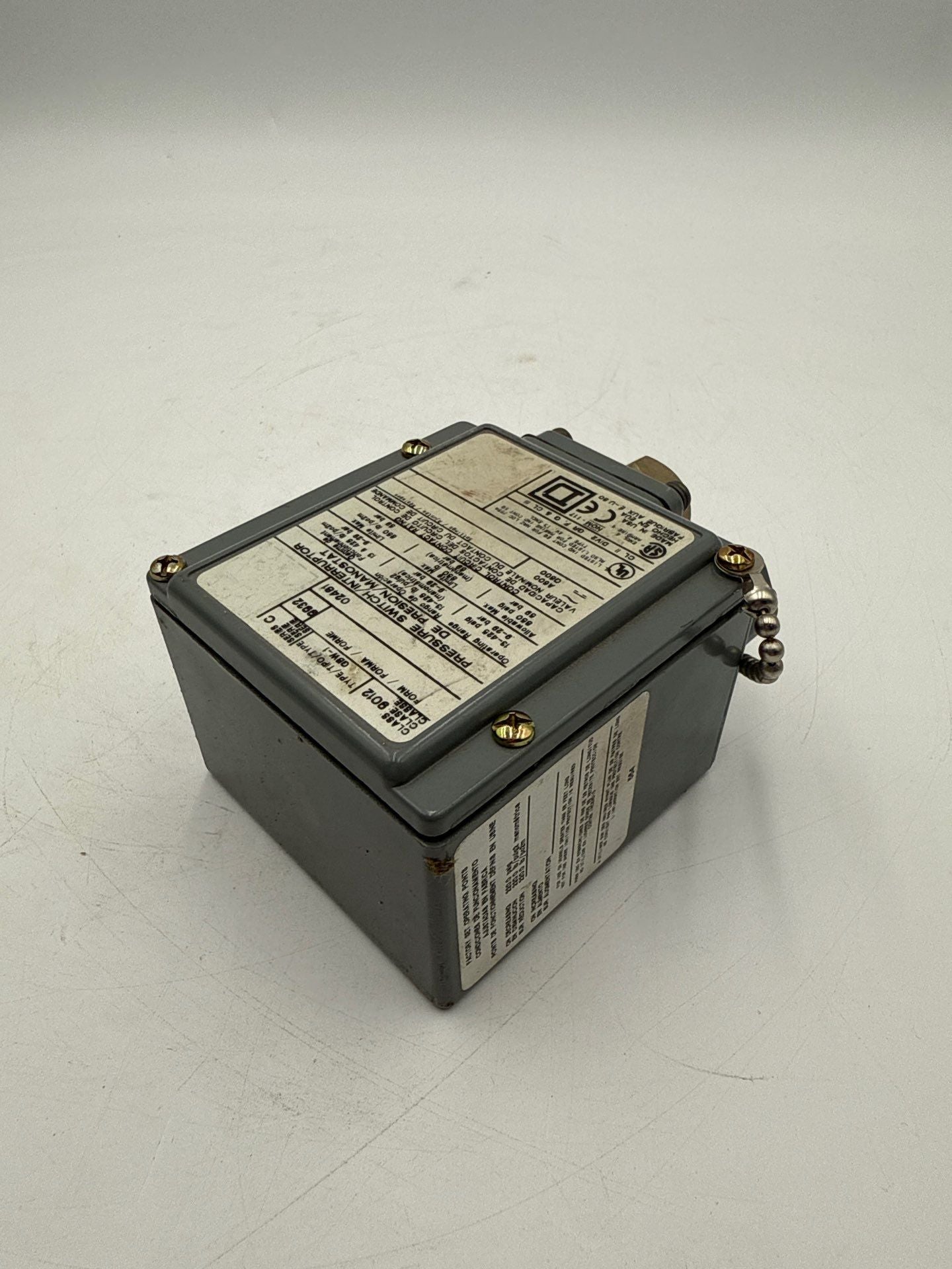 Square D 9012 GBW-1 Pressure Switch Adjustable 13-425 PSIG 120/240V 9012GBW1 New