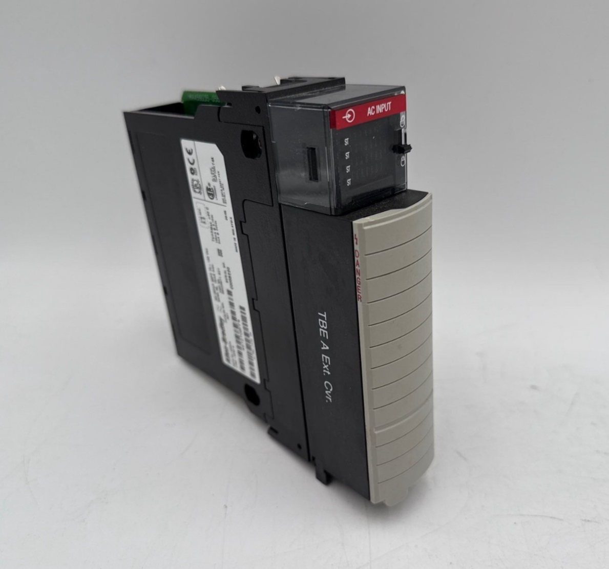 Allen Bradley 1756-IA32 ControlLogix 32‑Point AC Input Module Rev 3.2 96423871 Used
