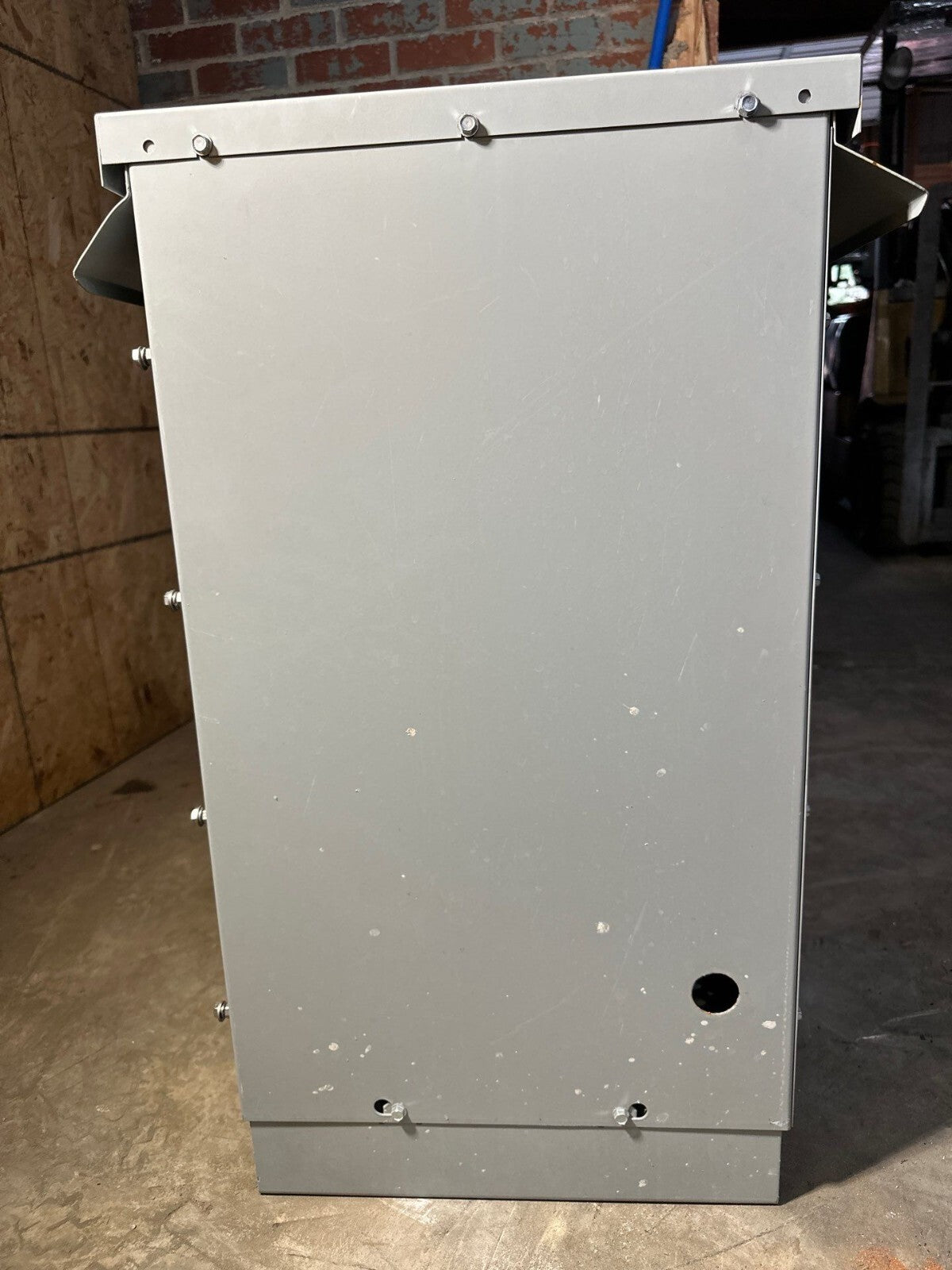 45KVA GE 9T83B3873 Transformer Pri 480V Sec 208/120V 3PH 3R Encl Outdoor Used