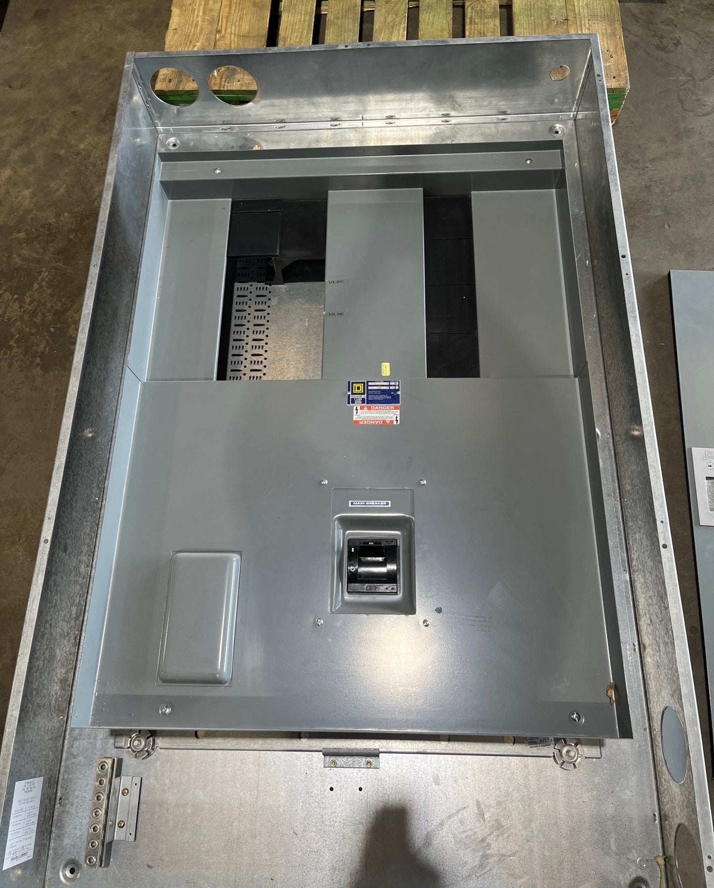Square D I-Line Panelboard 800A 208/120V 3PH 4W MCB Panel 800 Amp 24Cir MAP36800 Used