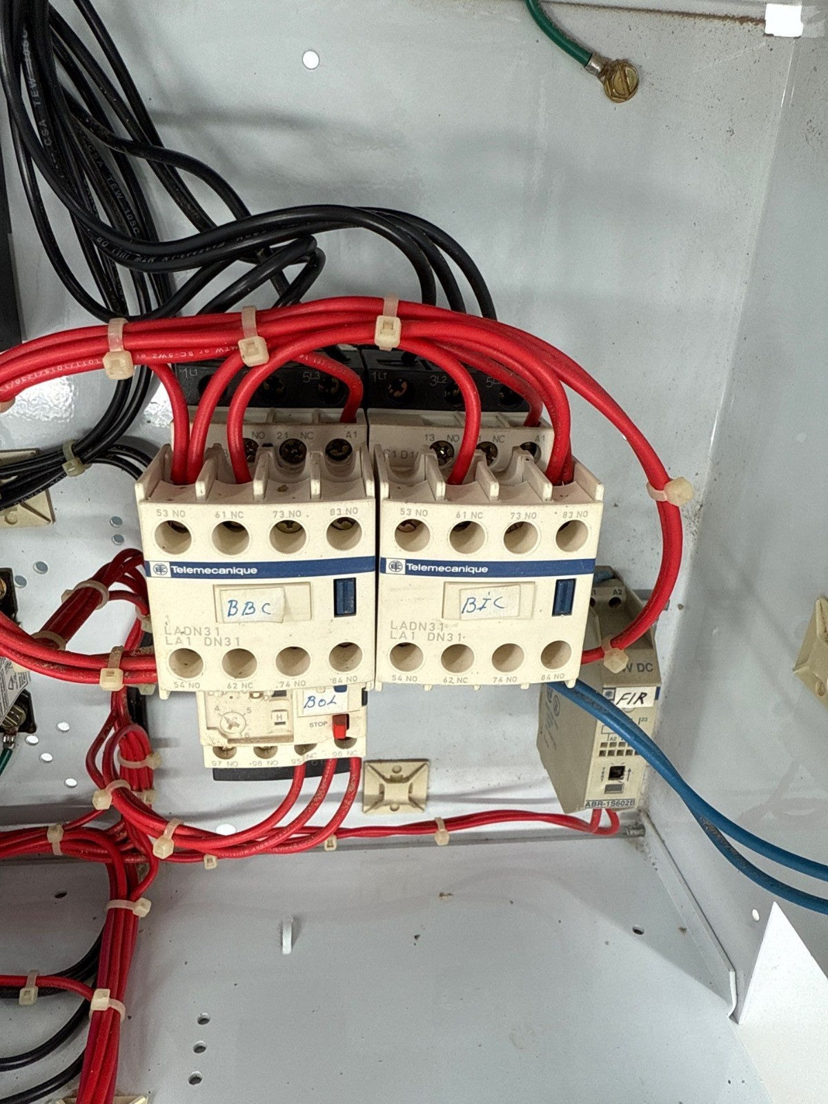 Square D Model 6 24" 15A Combo MCC Bucket FHP3601513M ATV58HU41N4Z 1HP Drive Used