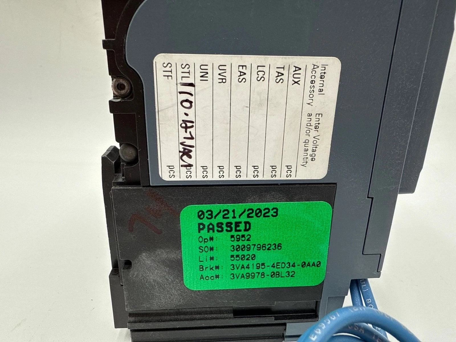 Siemens 3VA4195-4ED34-0AA0 Circuit Breaker 15A 3P 600V 3VA9978-0BL32 Shunt Trip New