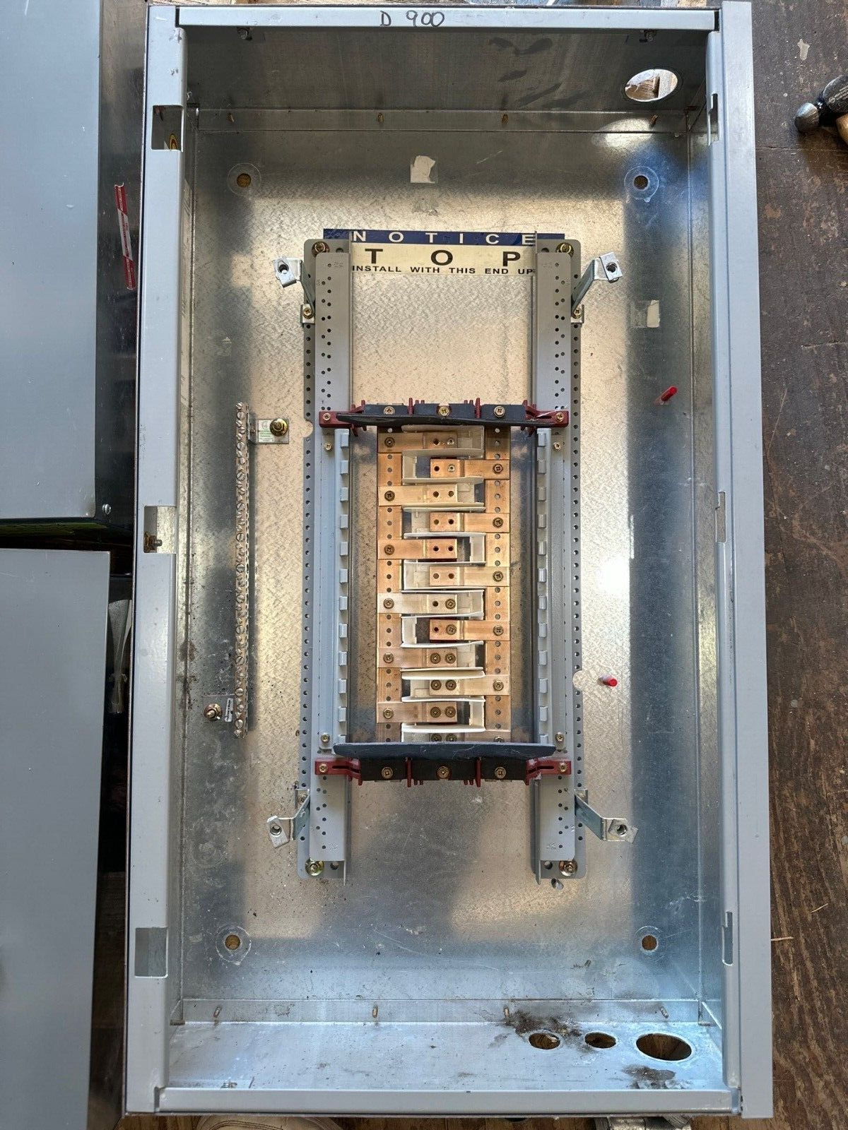Eaton PRL2A Panelboard 100A 125VDC 1PH 2W 18 Circuit Indoor Encl MCB EZB2036R P529 Used