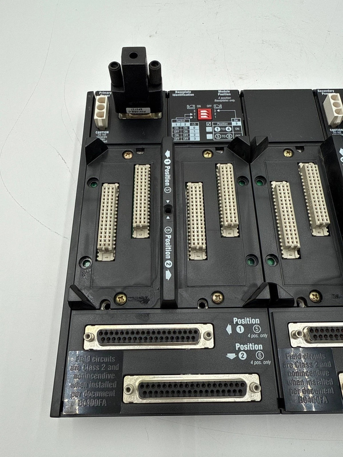 Foxboro P0926HM Mounting Base Plate for FBM Modules 8 Positions B0400FA Used